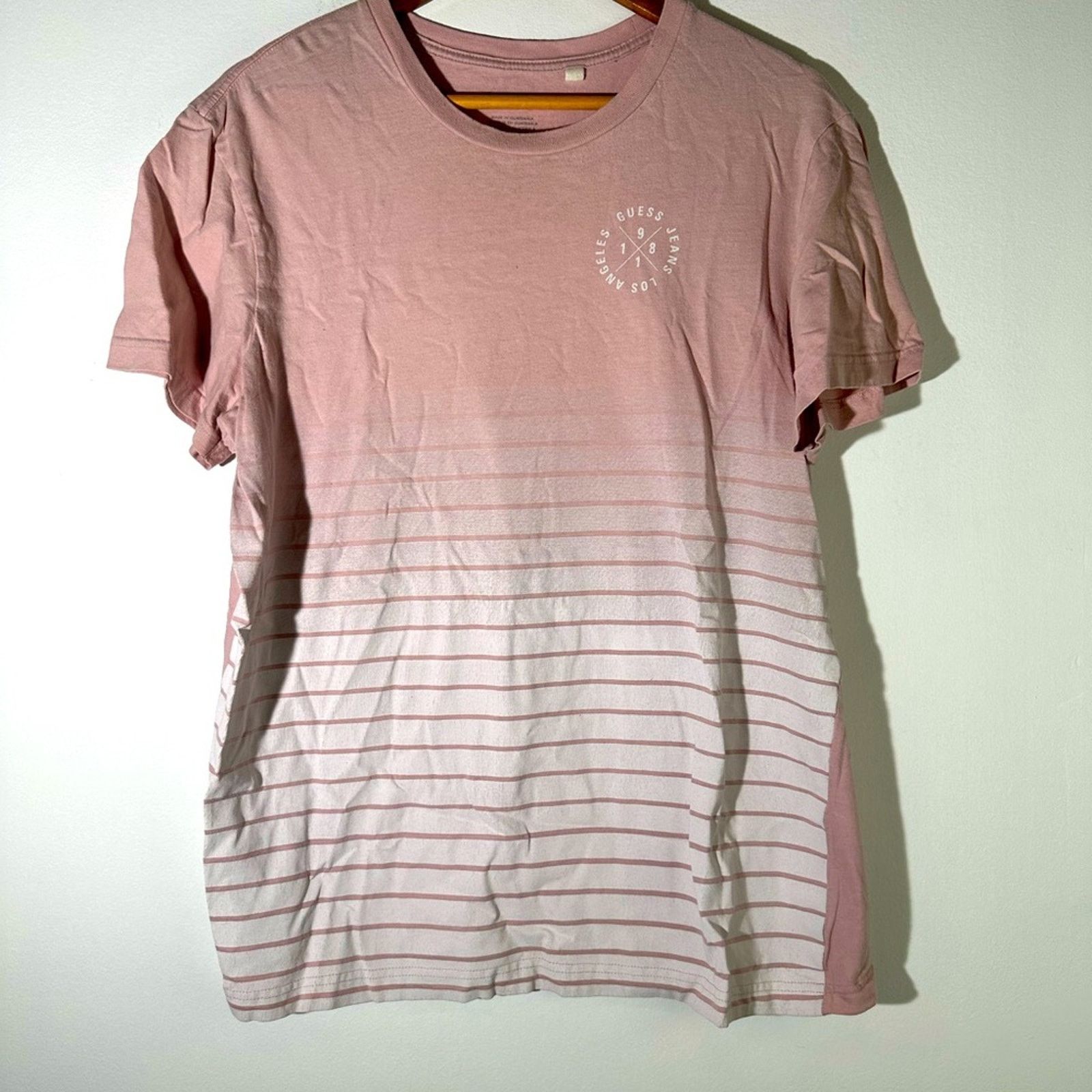 Guess Guess Men’s Tee Shirt Size US XL / EU 56 / 4 - 1 Thumbnail