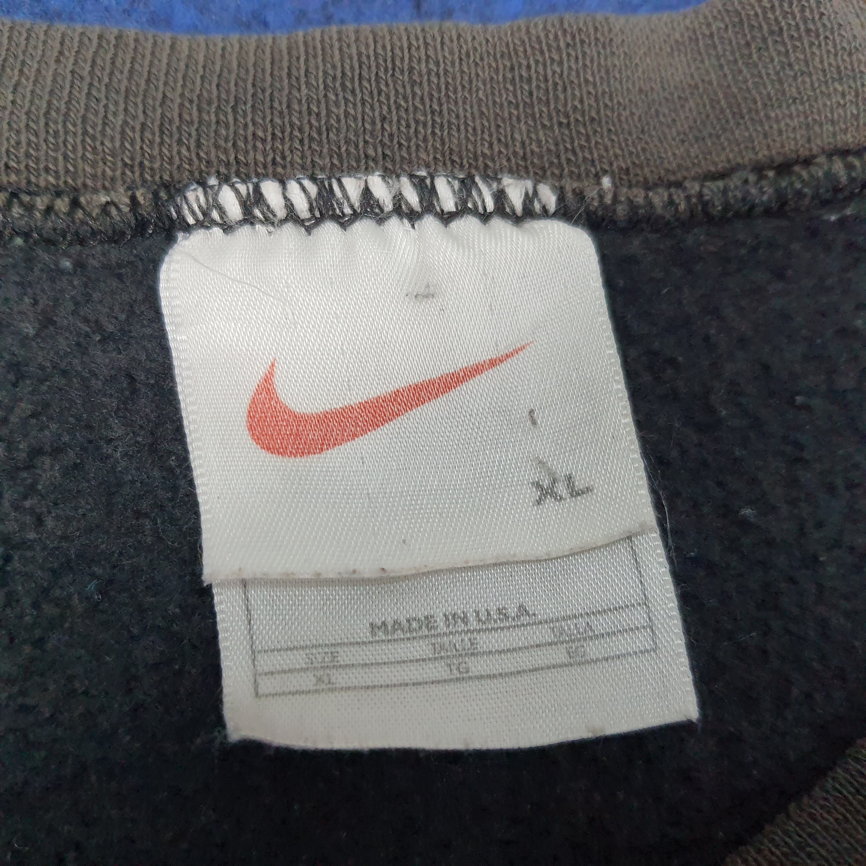 Nike × Vintage Vintage Nike Embroidered Swoosh Sweatshirt Size US XL / EU 56 / 4 - 5 Thumbnail