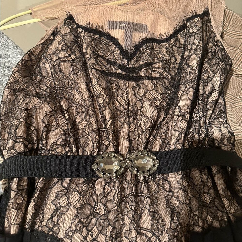 Bcbgmaxazria BCBG Max Azria Black Combo Tulle Lace Dress With Belt Sz L Size L / US 10 / IT 46 - 3 Thumbnail