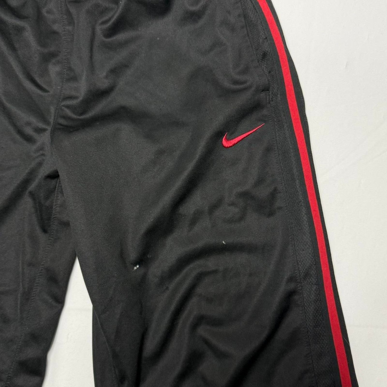 Nike Vintage Nike Black Red Stripe Track Pants Men’s Large Size US 33 - 4 Thumbnail