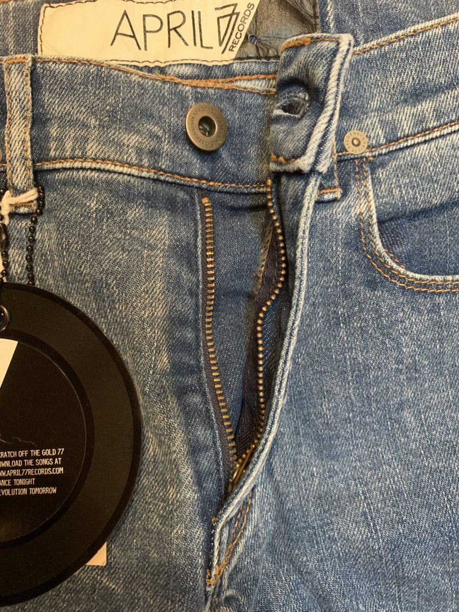 April 77 *RARE* Joey jeans size 31/33,5 Size US 31 - 6 Thumbnail
