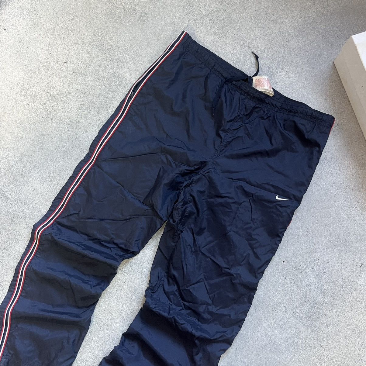 Nike Vintage Nike Track Pants Nylon Drill Y2K Style Size US 30 / EU 46 - 3 Thumbnail