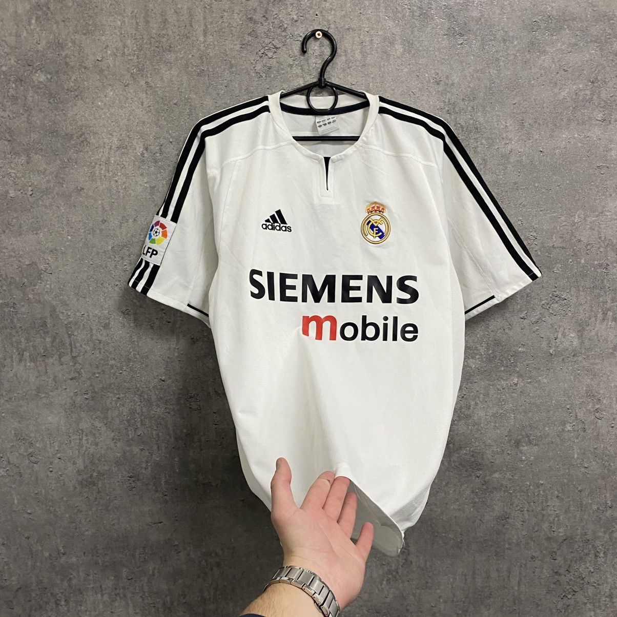 Adidas Adidas Real Madrid 2003/2004 Home Soccer Jersey Vintage Size US S / EU 44-46 / 1 - 2 Thumbnail