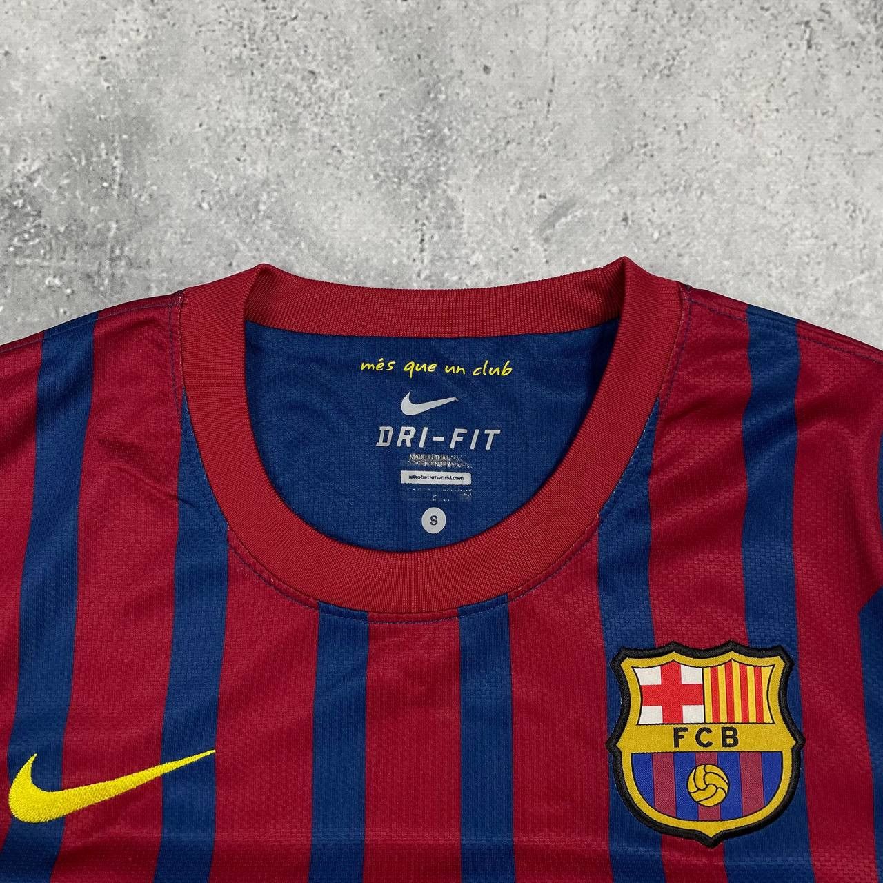 Nike FC Barcelona 2011 2012 Home Jersey Nike Shirt Red/ Blue S Size US S / EU 44-46 / 1 - 5 Thumbnail