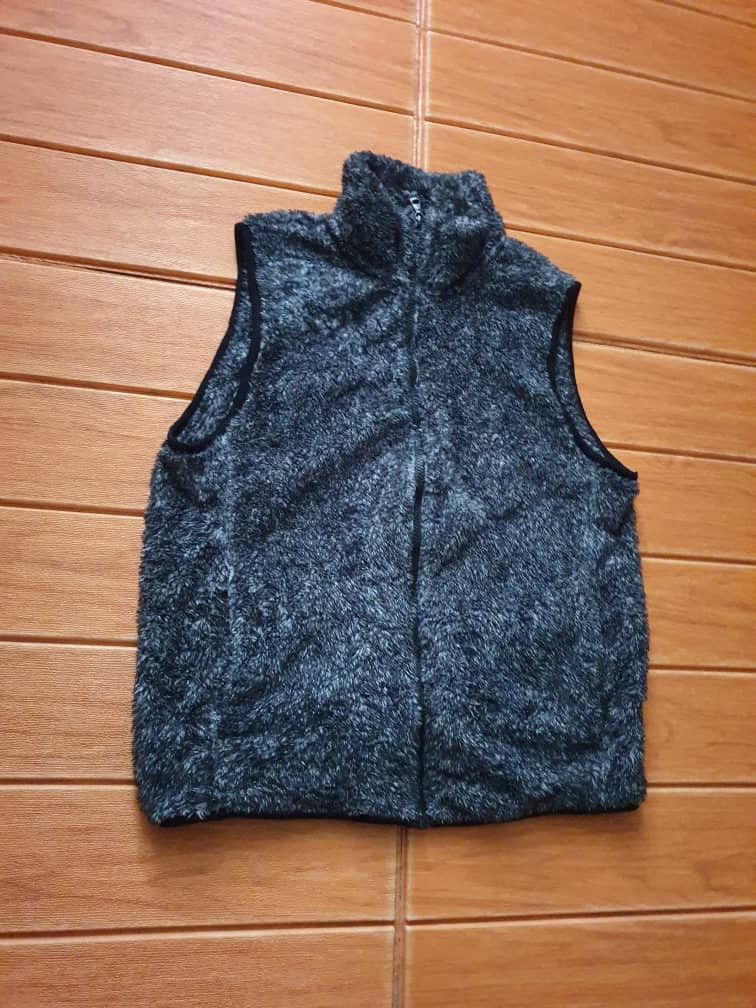 Japanese Brand Uniqlo grey fleece Sweater jacket Size US L / EU 52-54 / 3 - 7 Thumbnail