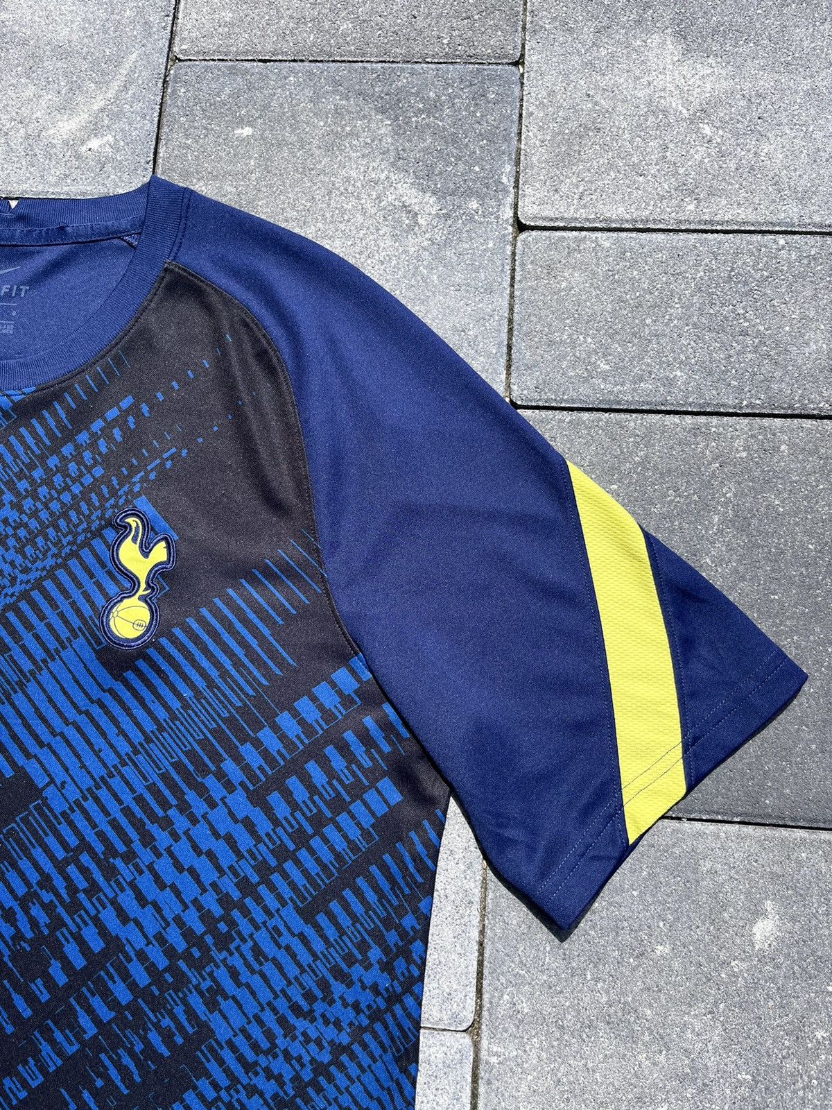 Nike ⚽️ TOTTENHAM HOTSPUR SOCCER JERSEY KIT FOOTBALL T-SHIRT Size US L / EU 52-54 / 3 - 8 Thumbnail