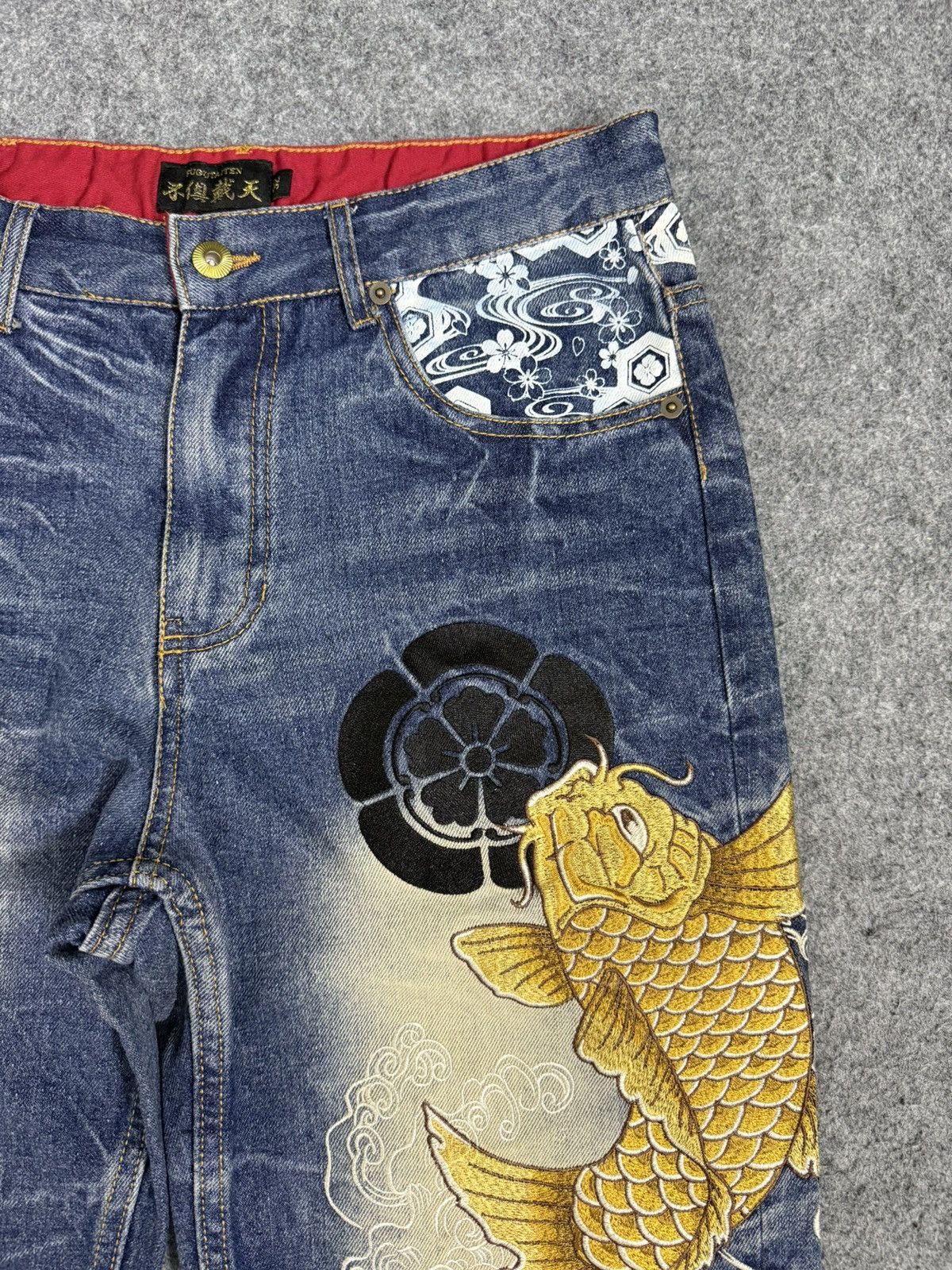 Karakuri Tamashii A4 Double Gold Koi Fish Embroidered Denim Size US 31 - 5 Thumbnail