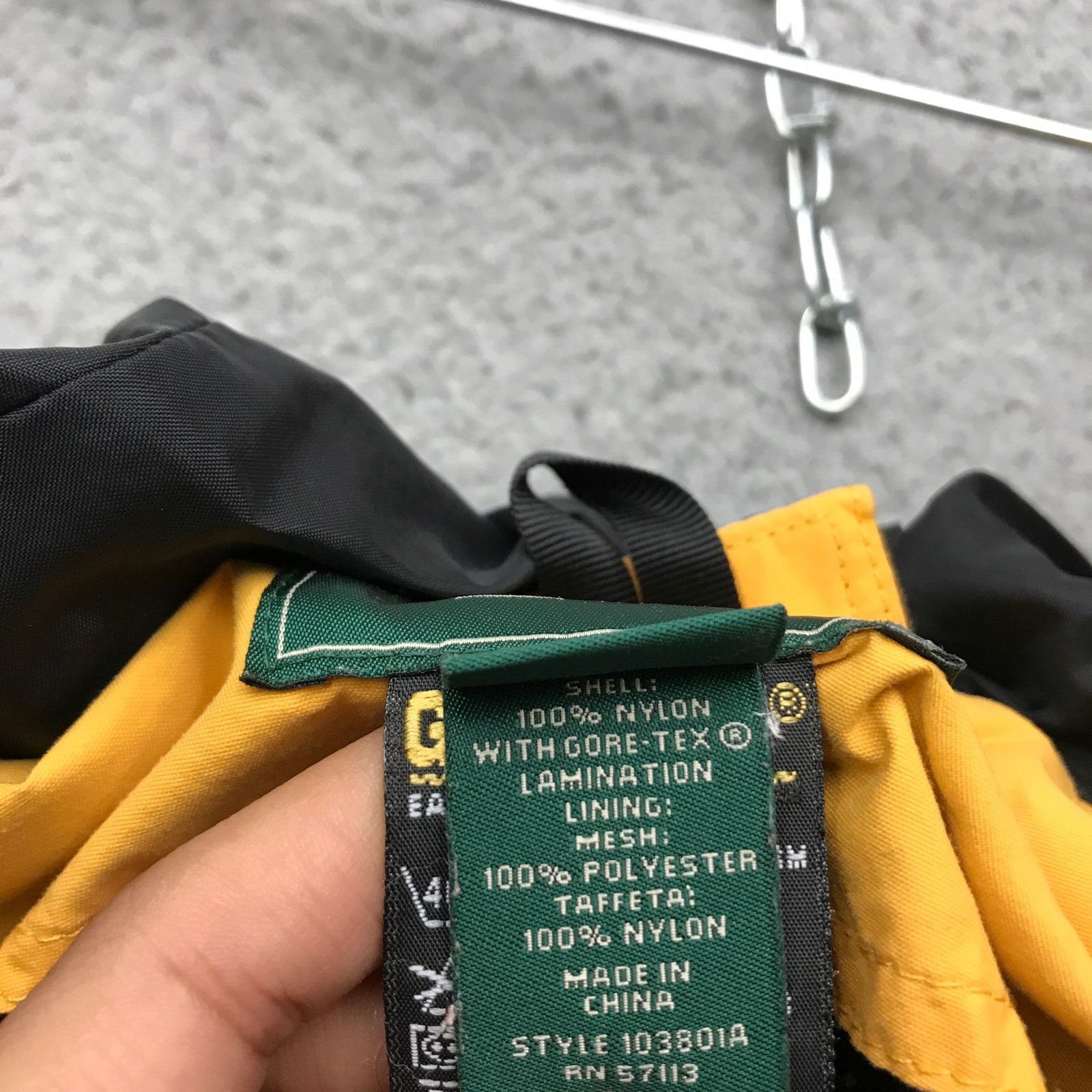 Eastern Mountain Sports Vintage Eastern Mountain Sports EMS Jacket Mens M Yellow Ski Size US M / EU 48-50 / 2 - 14 Thumbnail