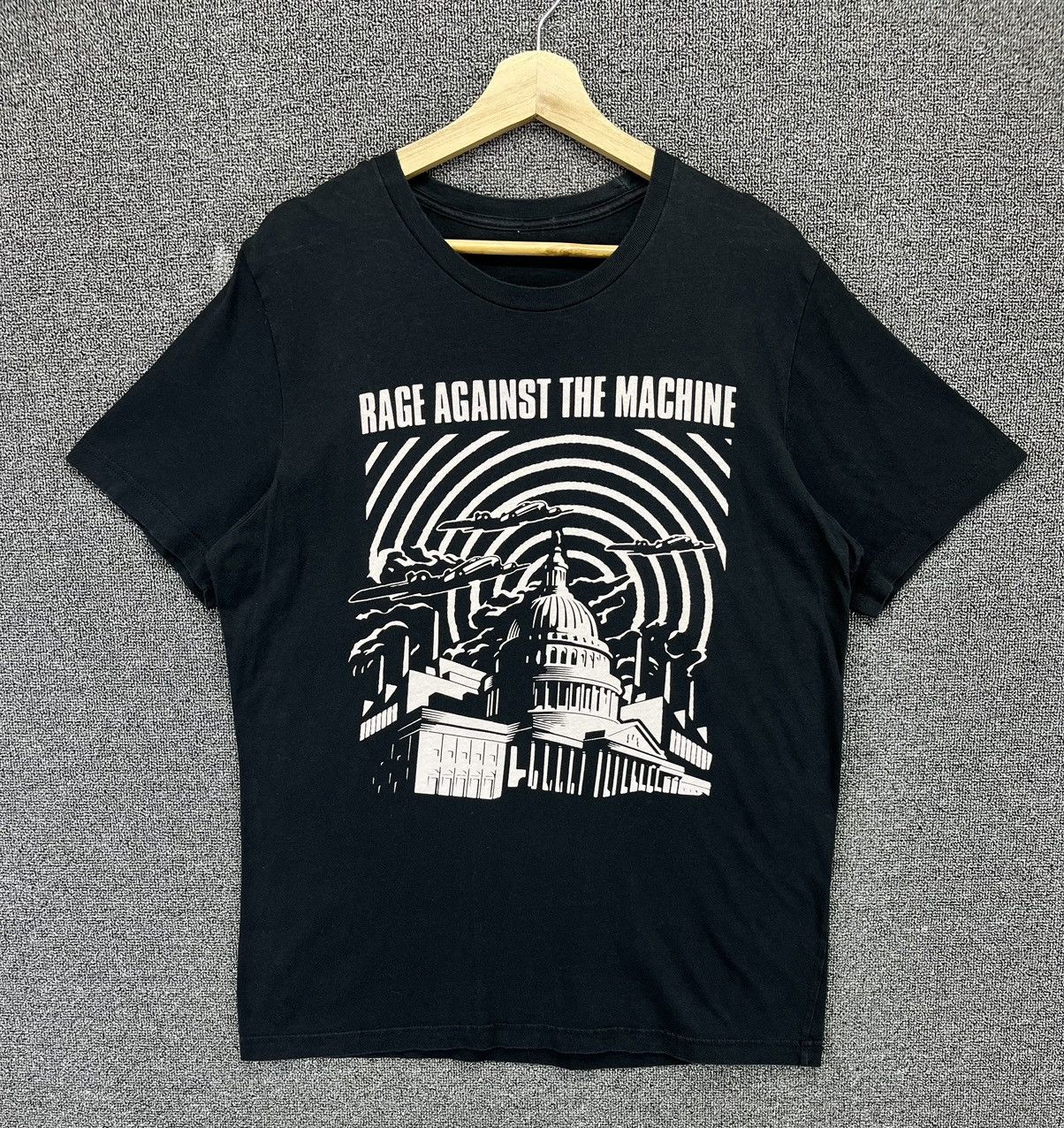 Band Tees Rage Against The Machine Punk Rock Band Tee T Shirts Size US M / EU 48-50 / 2 - 1 Thumbnail