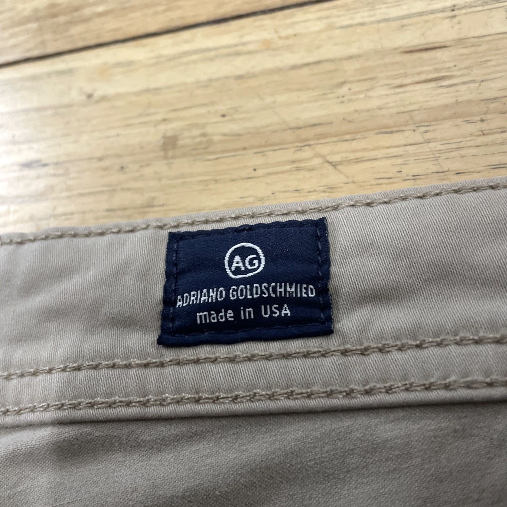 Vintage AG Adriano Goldschmied Pants Men 32x30 The Protege Relaxed Straight Leg Pant khaki Solid 5-Pocket Design Button Zip Stretch Casual Workwear 32 Mens Size US 32 / EU 48 - 6 Thumbnail