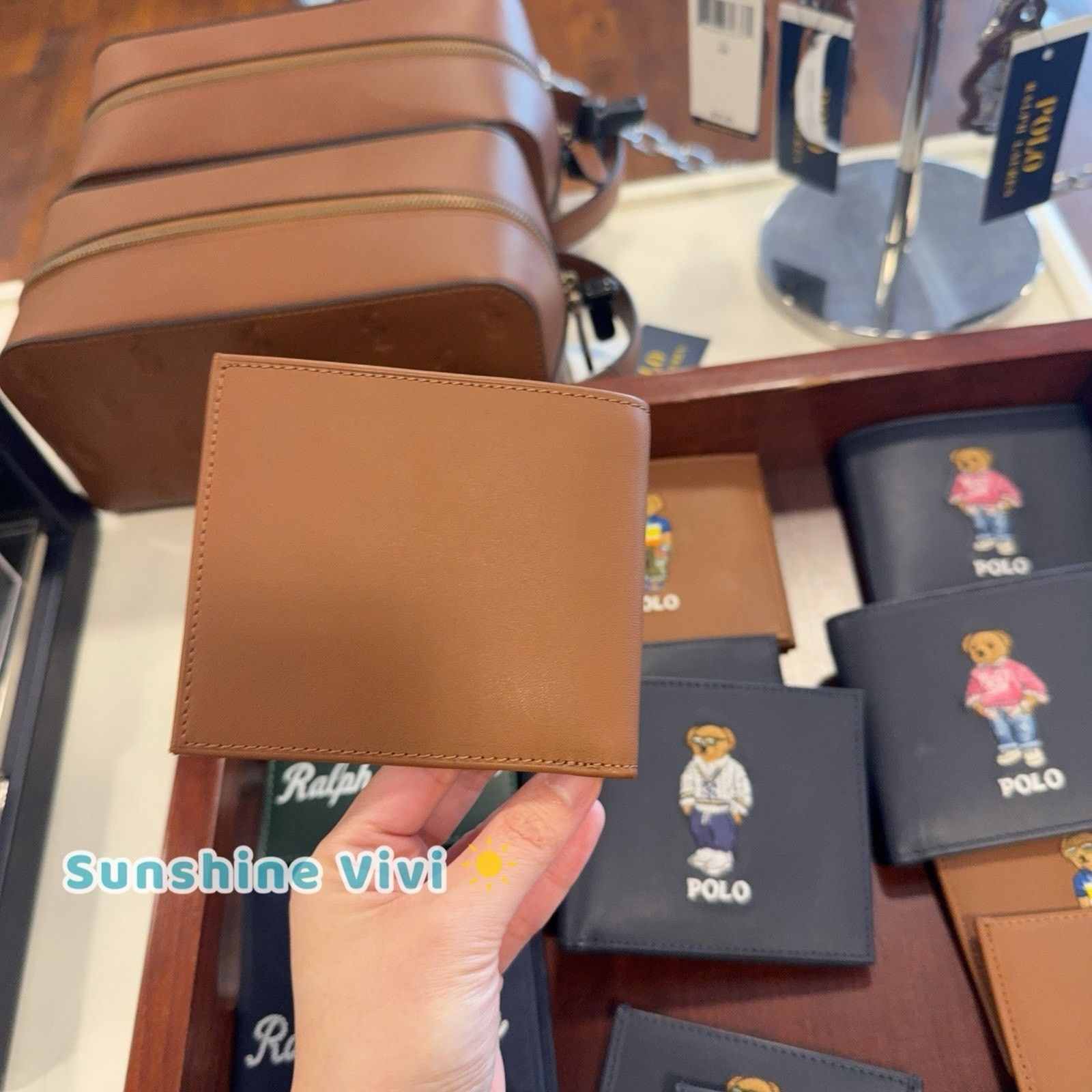 Polo Ralph Lauren NEW Polo Ralph Lauren Bear Leather Billfold Wallet CLA TAN Size ONE SIZE - 4 Thumbnail