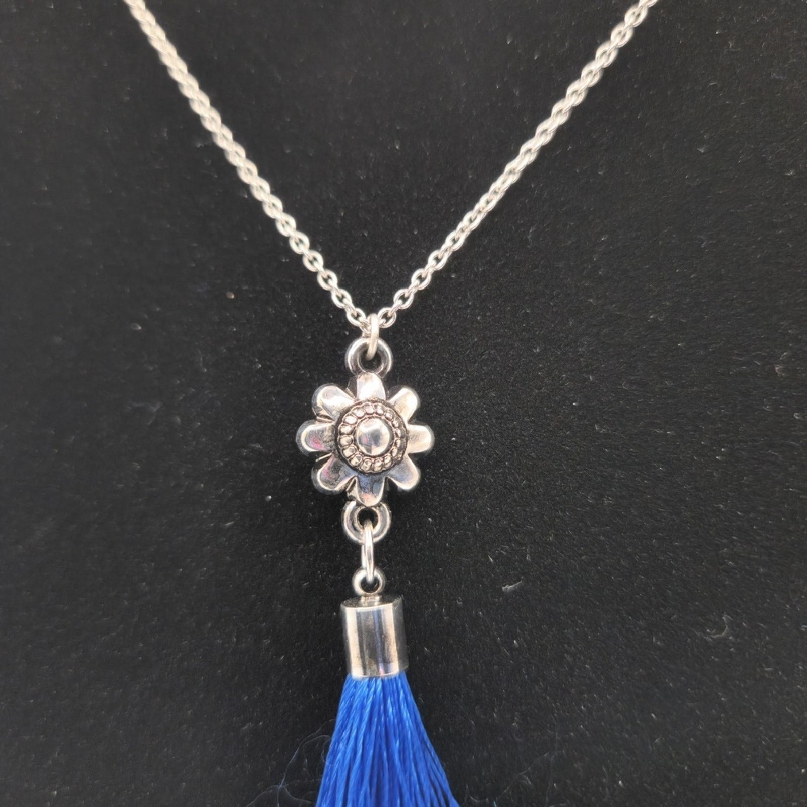 Other Layered Silver Chain Necklace Blue Beads Tassel Pendant Size ONE SIZE - 5 Thumbnail