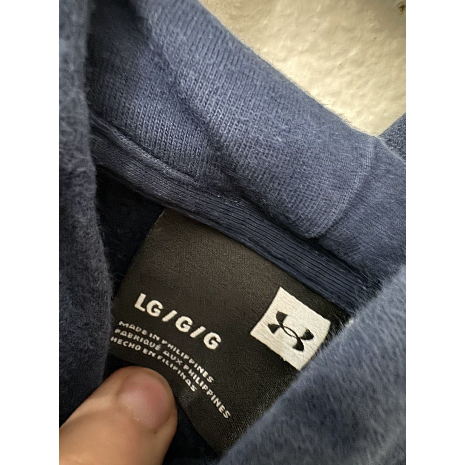 Under Armour Under Armour Mens Size Large Navy Blue Logo Fleece Hoodie Pullover Size US L / EU 52-54 / 3 - 2 Thumbnail