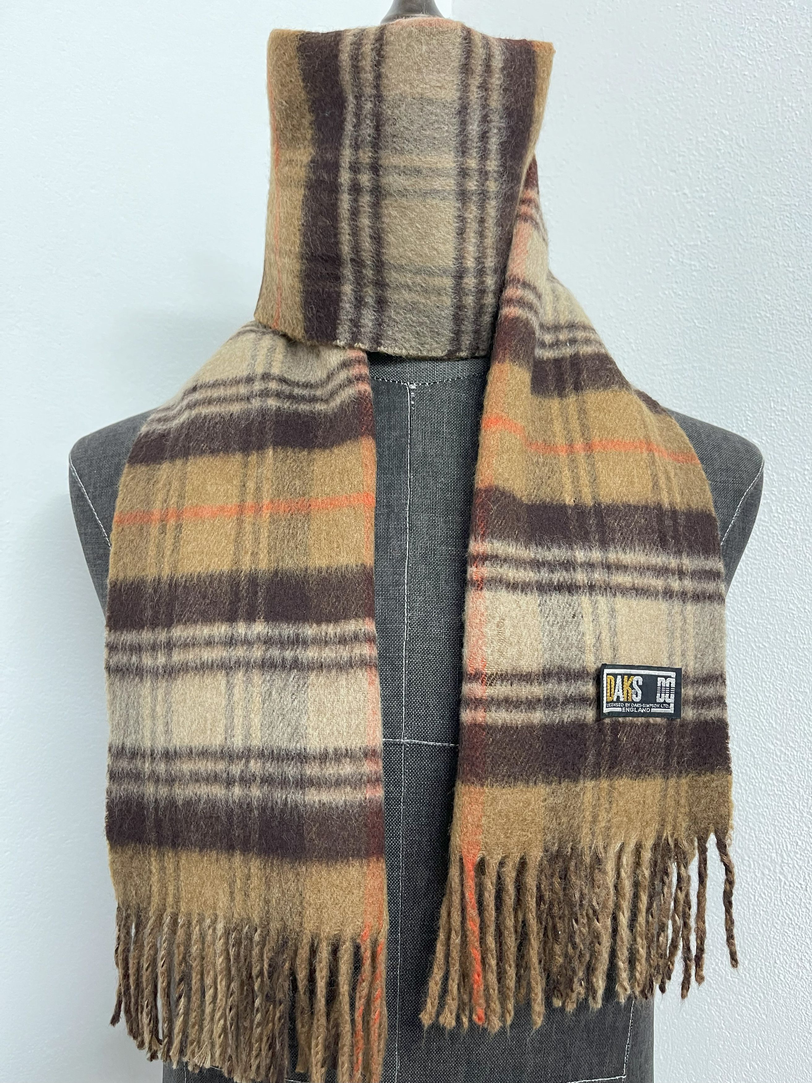 DAKS × Vintage Vintage DAKS Scarf / Muffler - 6061 Size ONE SIZE - 6 Thumbnail