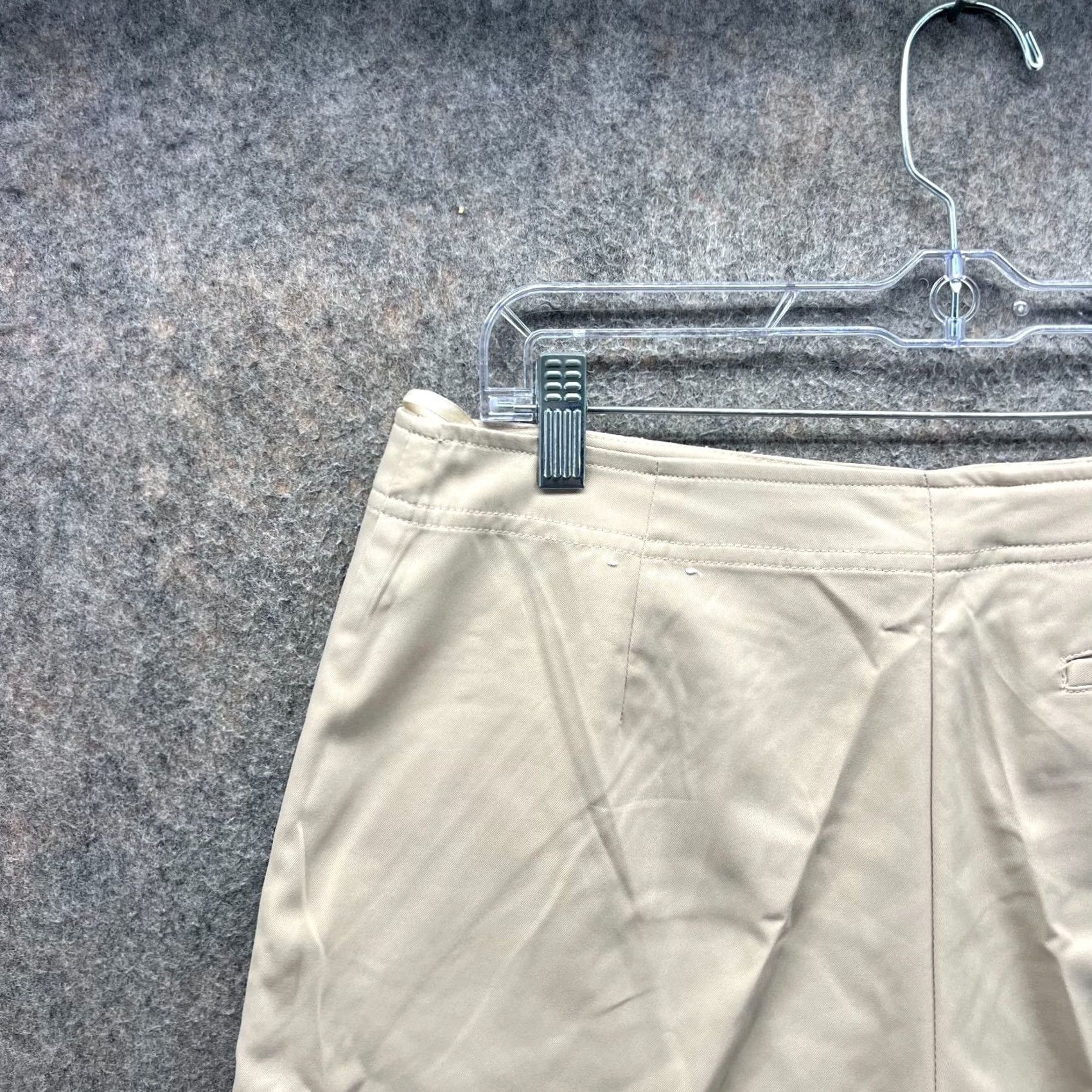Izod IZOD Shorts Womens 10 Beige Stretch Golf Bermuda Polyester XFG Lightweight Shorts Casual Summer Size 32" / US 10 / IT 46 - 5 Thumbnail