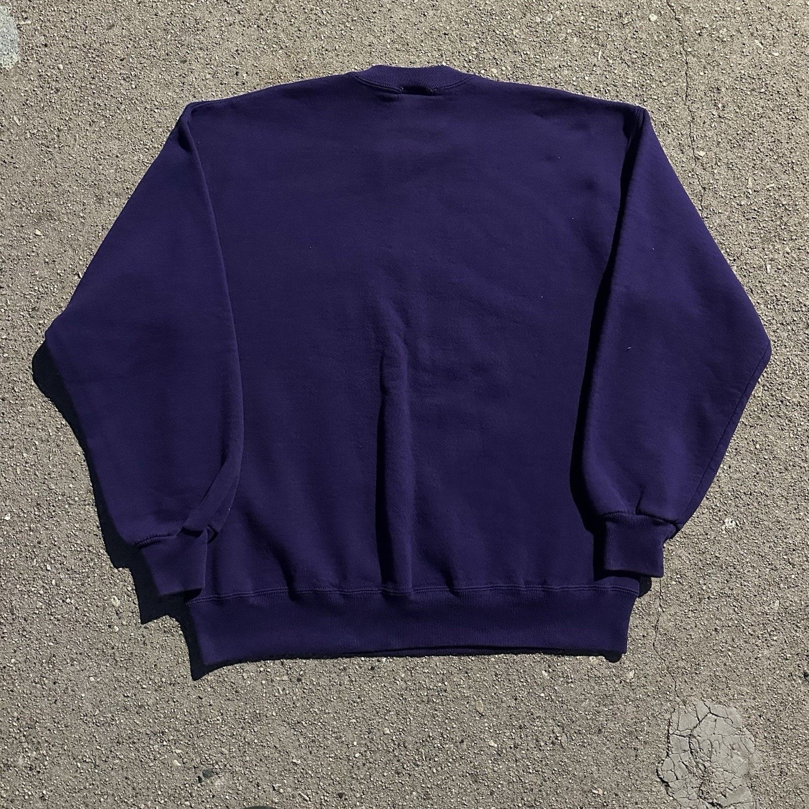 Vintage × Warner Bros Vintage 1993 Warner Bros Pussyfoot & Marc Antony Sweatshirt Size US L / EU 52-54 / 3 - 3 Thumbnail