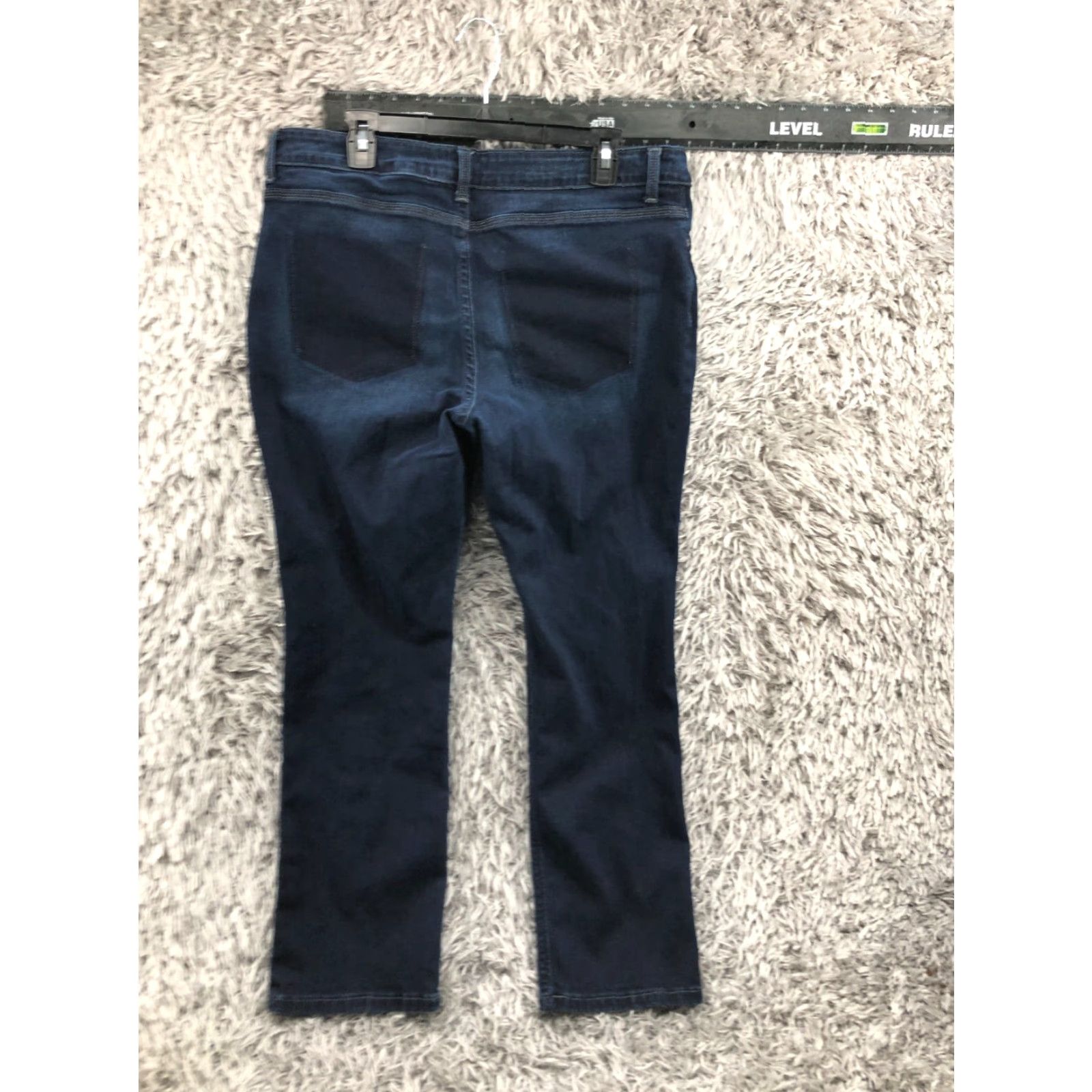 Lee Lee Perfect Fit Straight Jeans Womens Dark Wash Blue Size 18 Short Regular 5-Pocket Denim Cotton Jeans Mens? No. Size 40" / US 18 - 5 Thumbnail