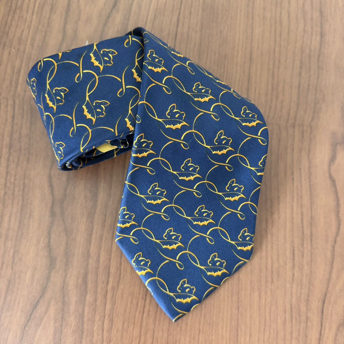 Salvatore Ferragamo Salvatore Ferragamo Rabbit Motif Silk Tie Blue Yellow Italy Size ONE SIZE - 4 Thumbnail