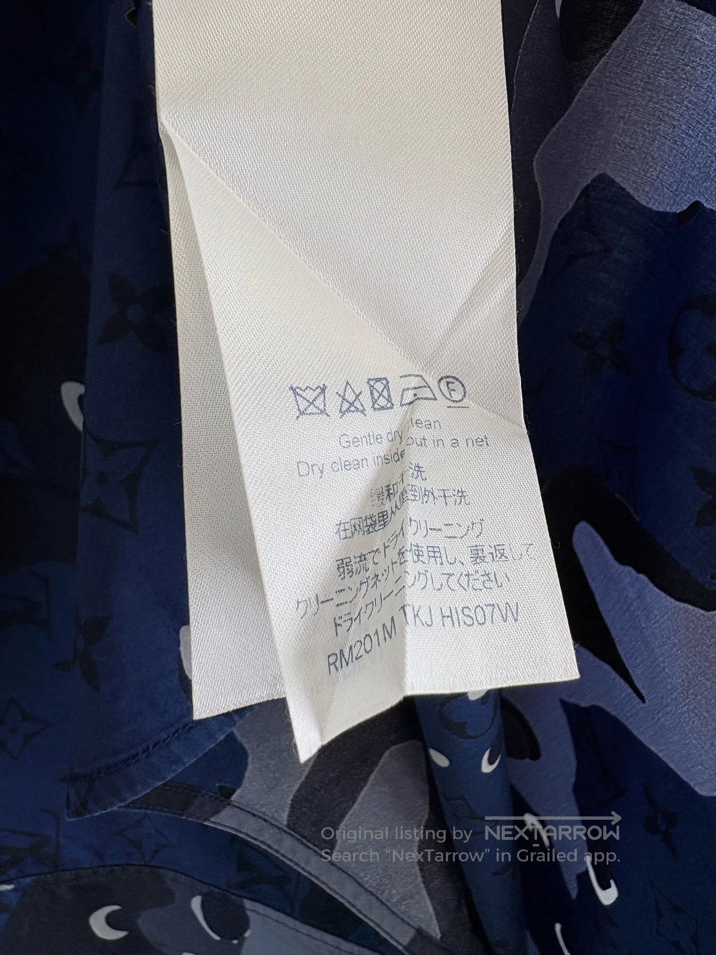 Louis Vuitton Louis Vuitton Blue Camo Monogram Long. Size US XXL / EU 58 / 5 - 5 Thumbnail
