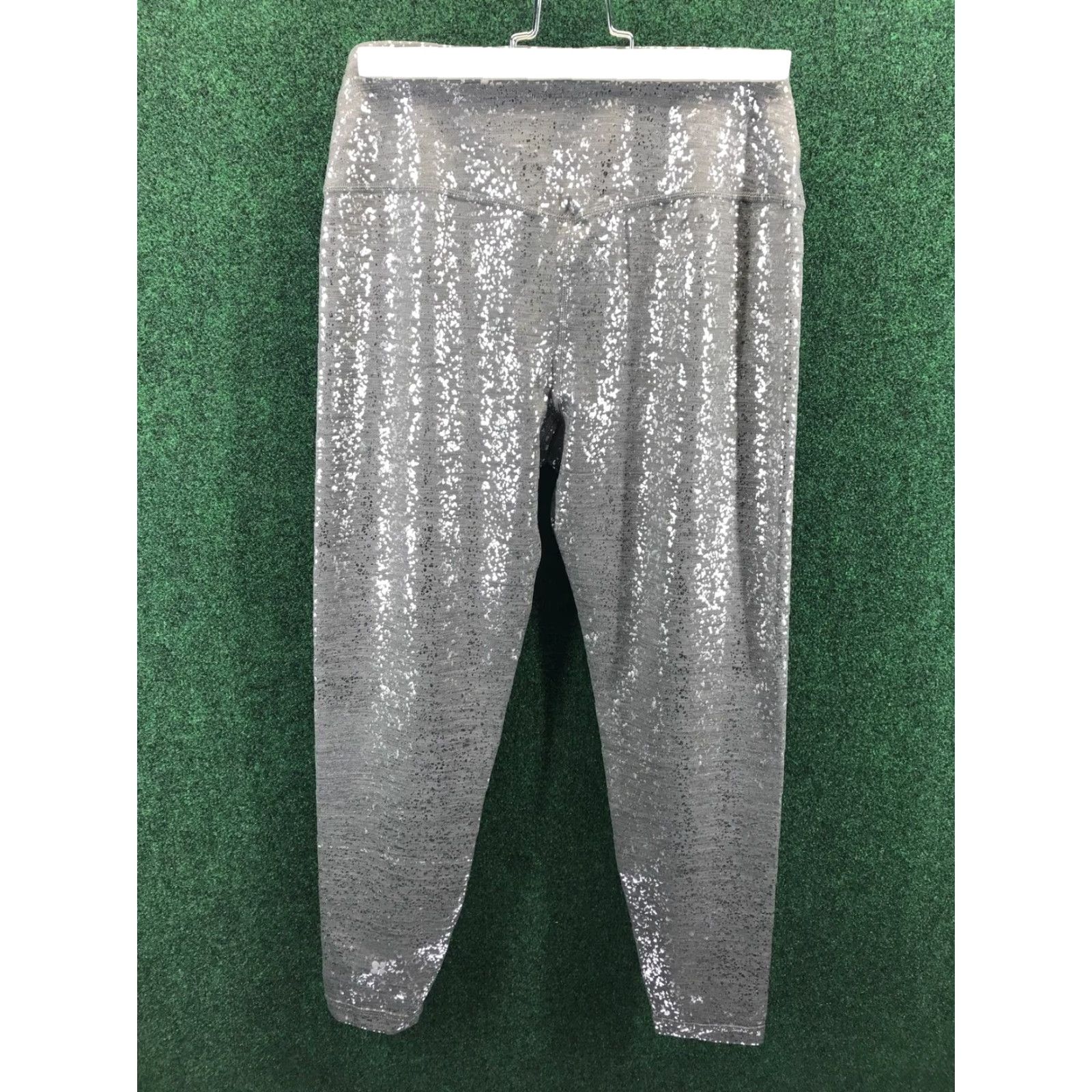 Sweaty Betty Sweaty Betty Small 7/8 Contour Metallic Foil Leggings Speckled Yoga Pants London Womens Tight Fit Silver Disco Yoga Pants Mens? Size 28" / US 6 / IT 42 - 6 Thumbnail
