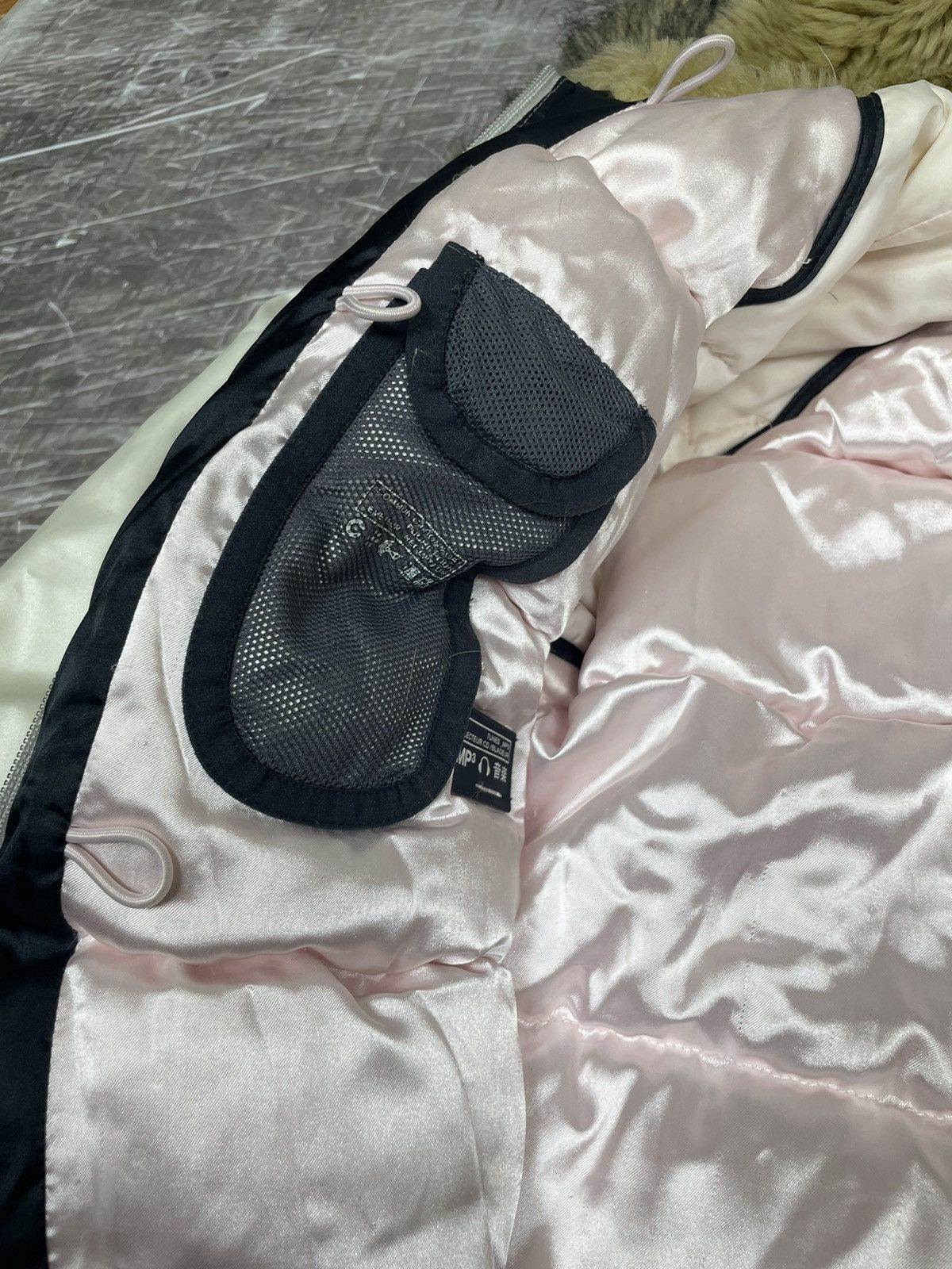 Le Grande Bleu (L.G.B.) × Nike Nike Very Rare Fur Zip Hood Jacket Y2K IfSixWasNine Style Size US S / EU 44-46 / 1 - 16 Thumbnail