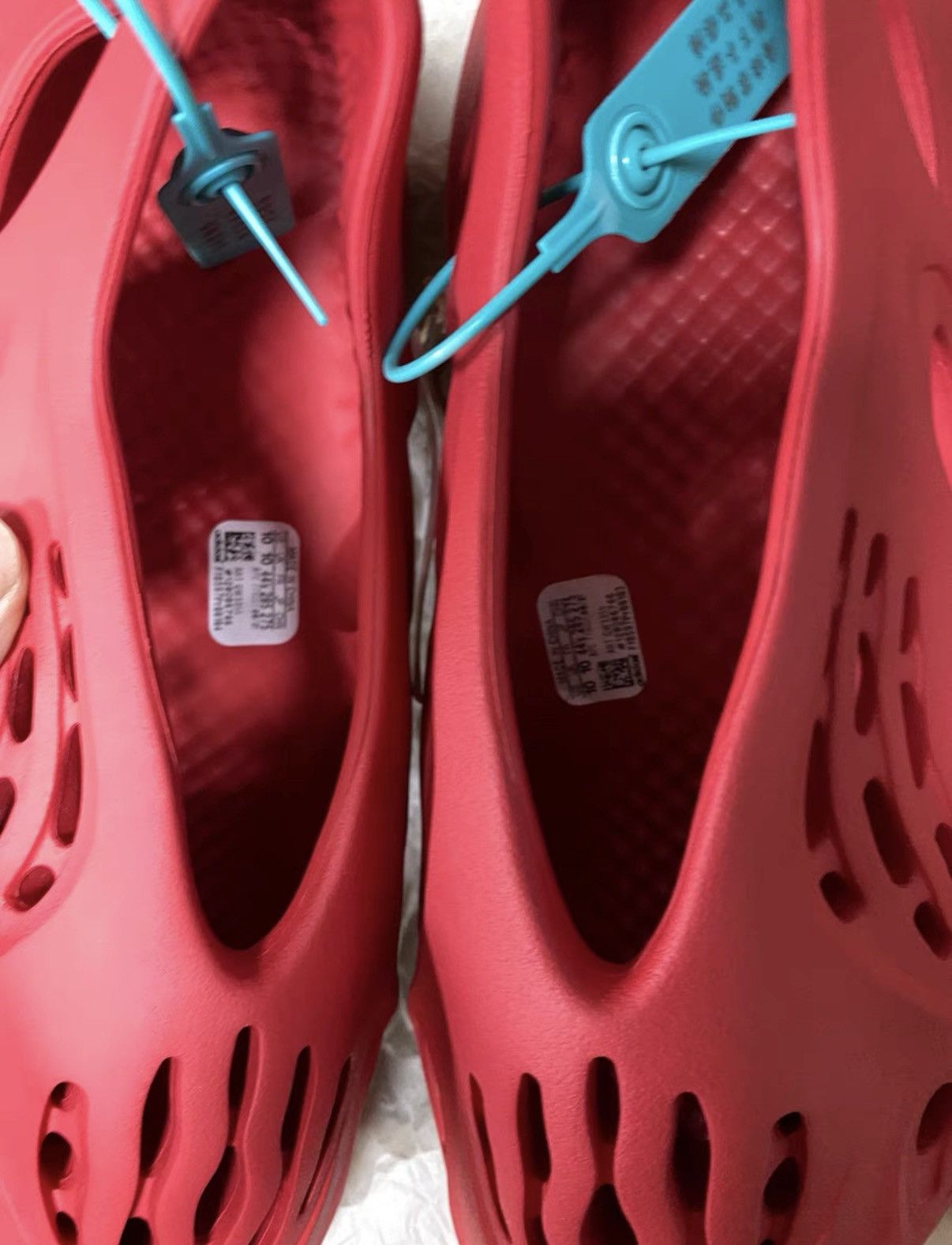 Adidas Adidas Yeezy Foam Runner Vermilion K37 Size US 10.5 / EU 43-44 - 9 Thumbnail