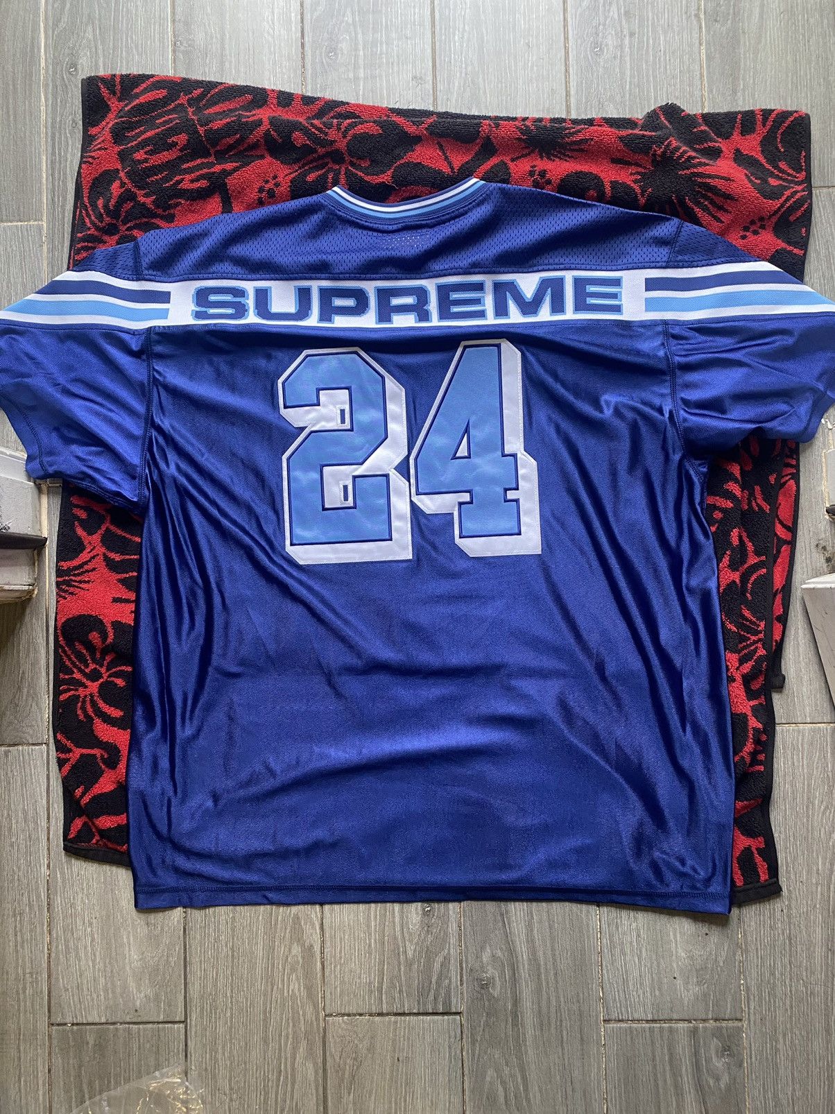 シャツ Supreme Jacquard Rib Football Jersey XXL Supreme Jacquard Rib Football Jersey (FW24) - $118
