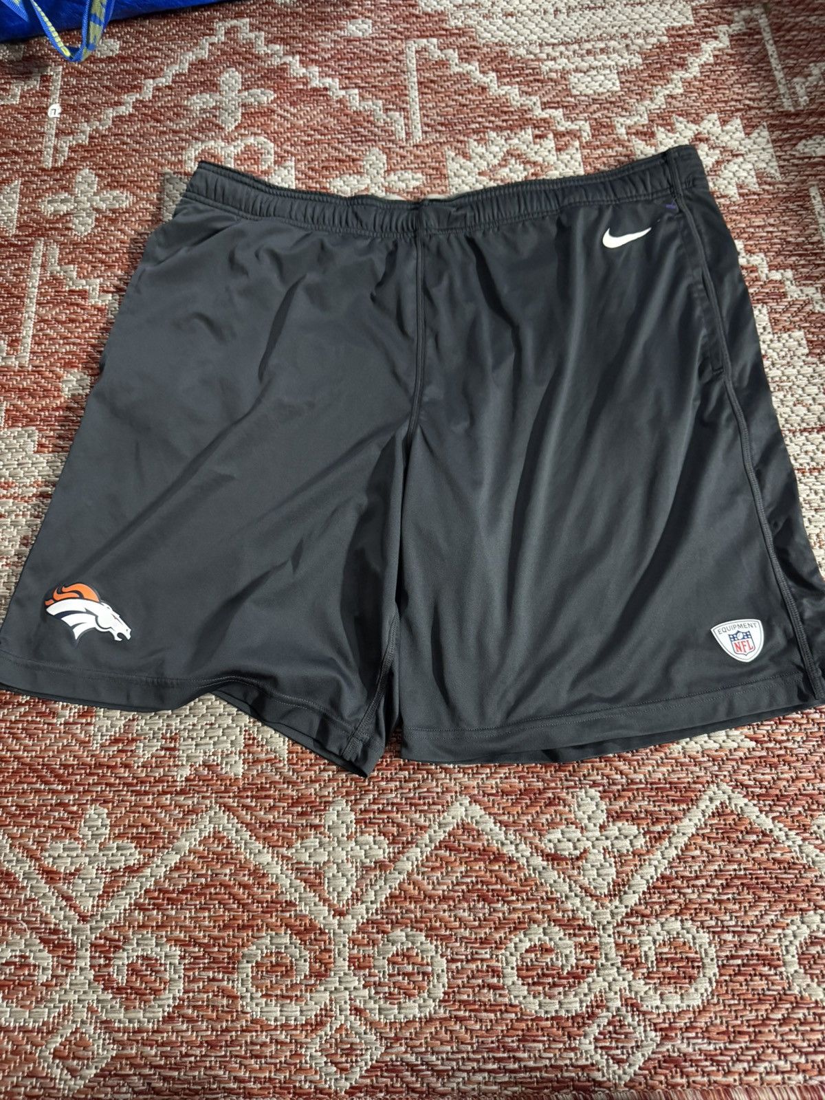 NFL Nike Dri Fit Shorts Sz XL Grey Denver Broncos NFL Size US 38 / EU 54 - 1 Thumbnail