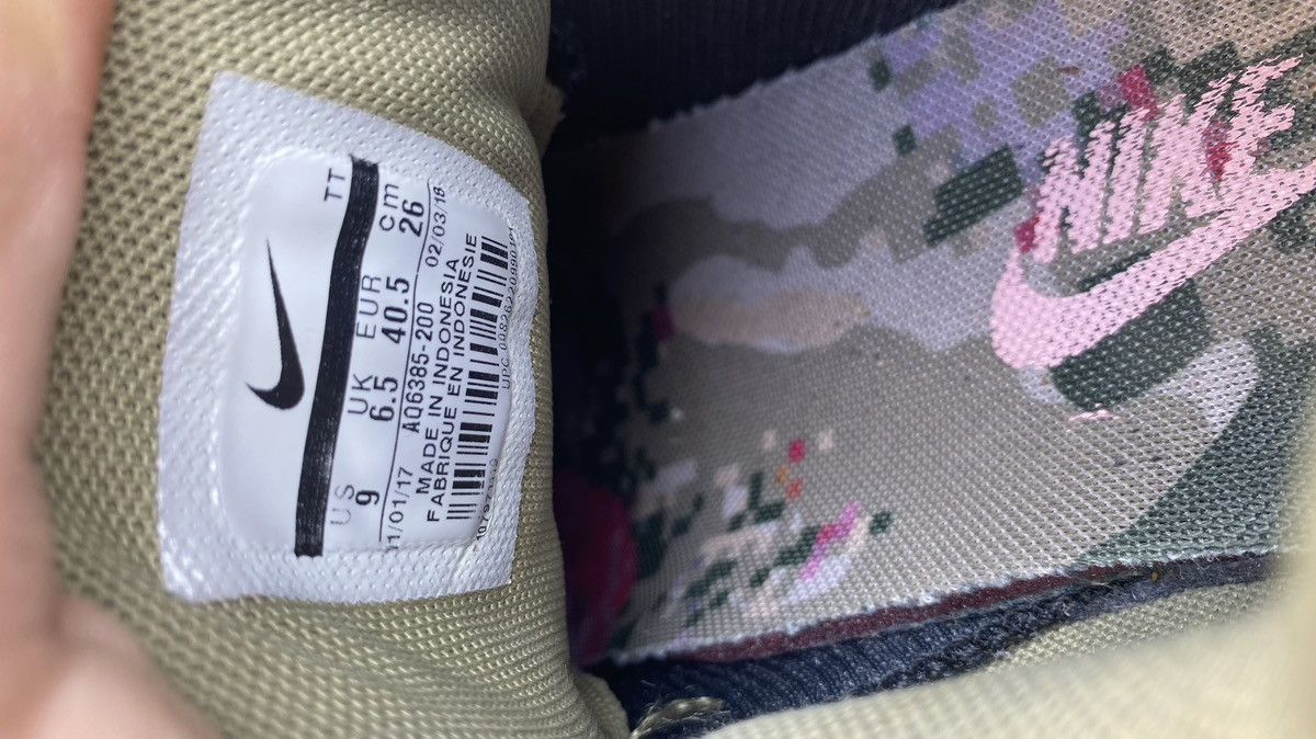 Nike Wmns Nike Air Max 95 ‘Floral Camo’ Size US 9 / EU 42 - 7 Thumbnail