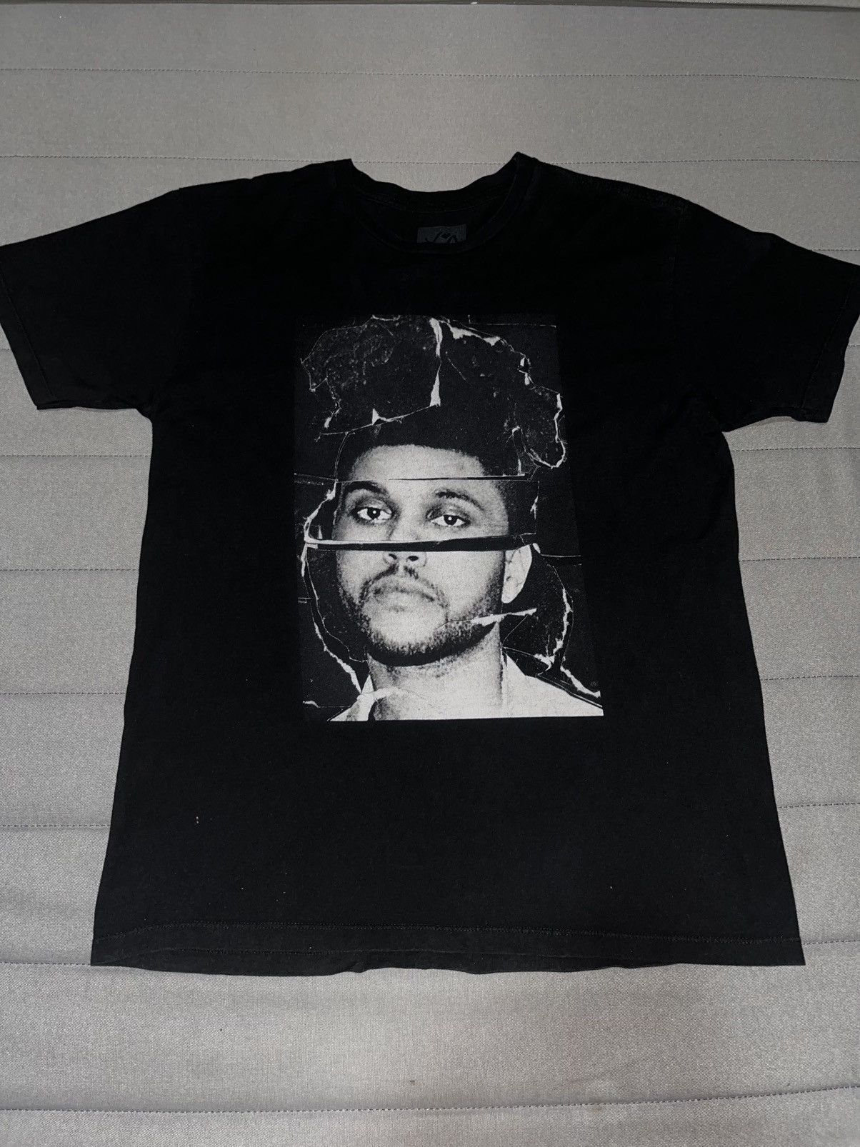 XO The Weeknd XO Tee Size US L / EU 52-54 / 3 - 1 Thumbnail