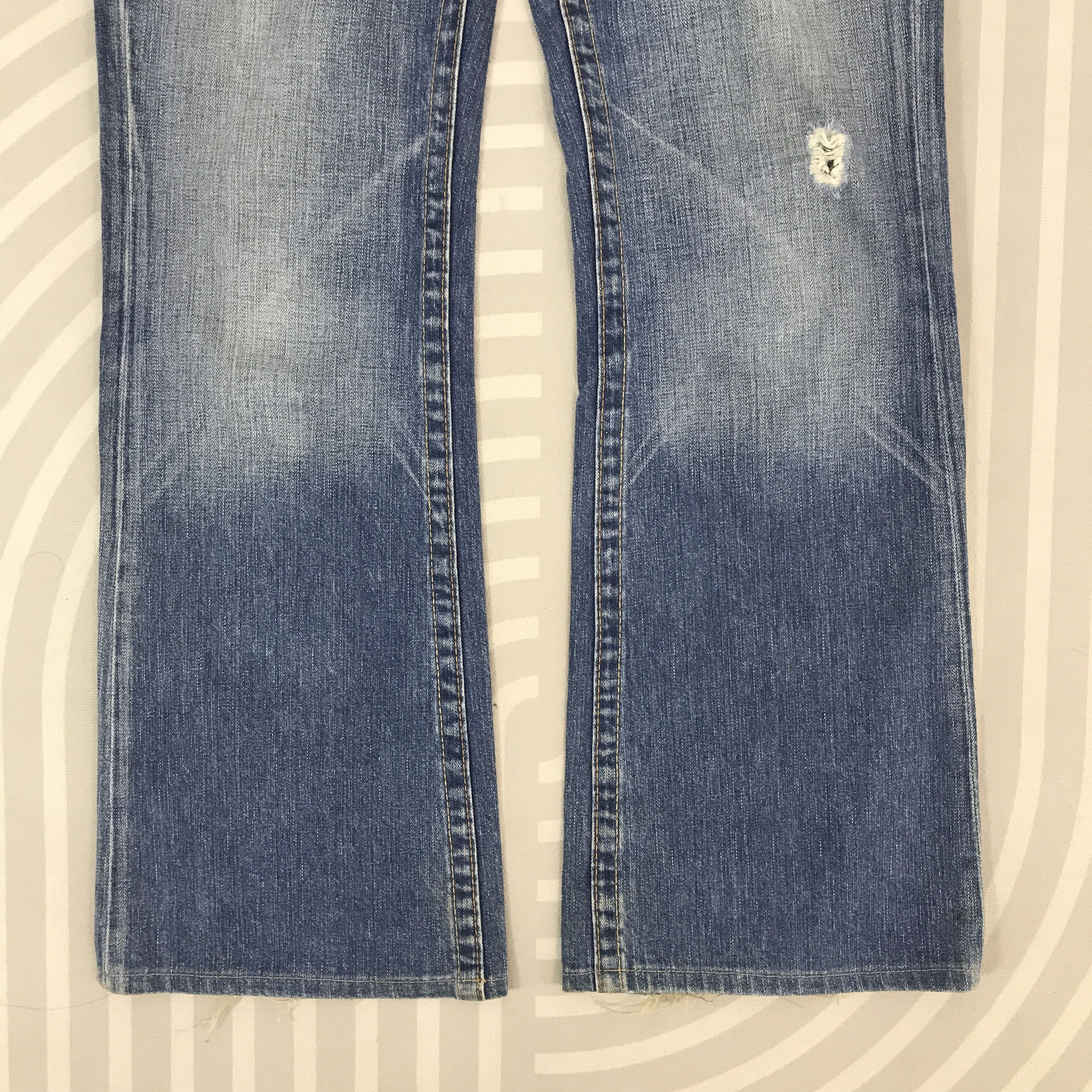 True Religion Vintage True Religon Distressed Flare Bootcut Denim Pants Size US 32 / EU 48 - 3 Thumbnail