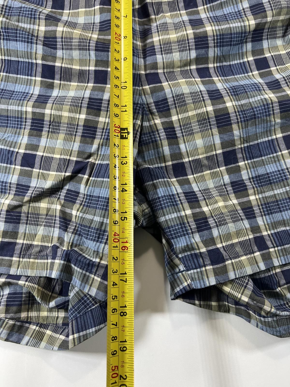 Unknown London Nautica Men's Blue and Beige Plaid Shorts Size US 36 / EU 52 - 7 Thumbnail
