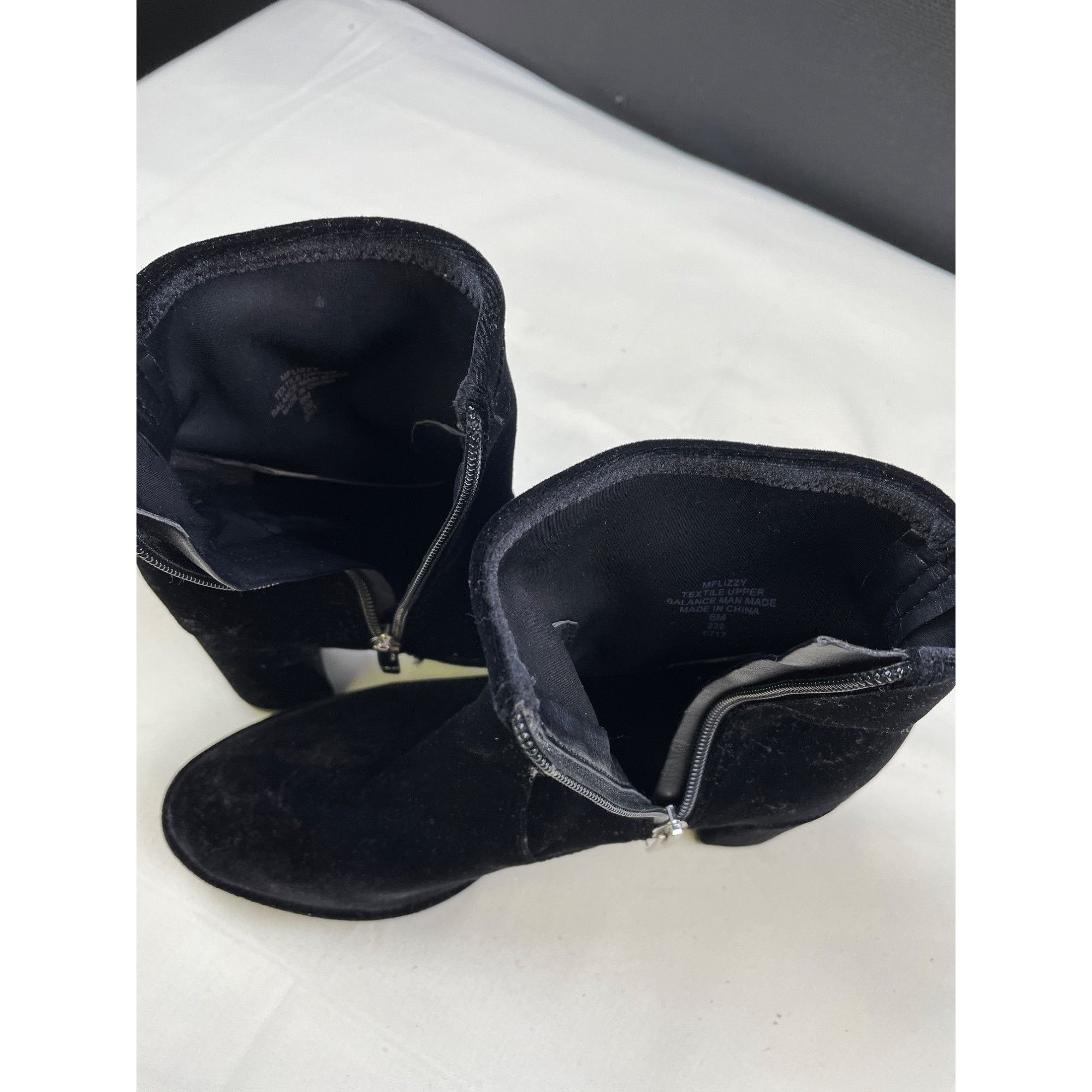 Marc Fisher Marc Fisher Women's Velvet Ankle Shoes/ Boots Heels 3" Size Size US 6 / IT 36 - 7 Thumbnail