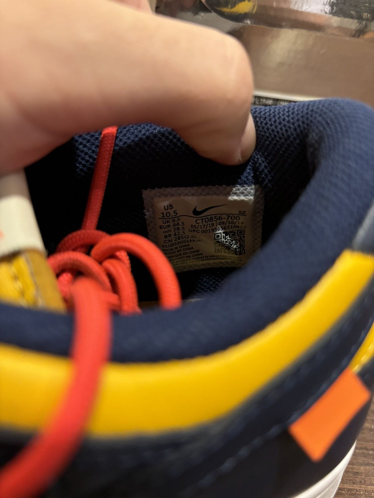 Nike × Off-White Nike Dunk Low ‘Off-White’ ‘Michigan’ Size US 10.5 / EU 43-44 - 8 Thumbnail