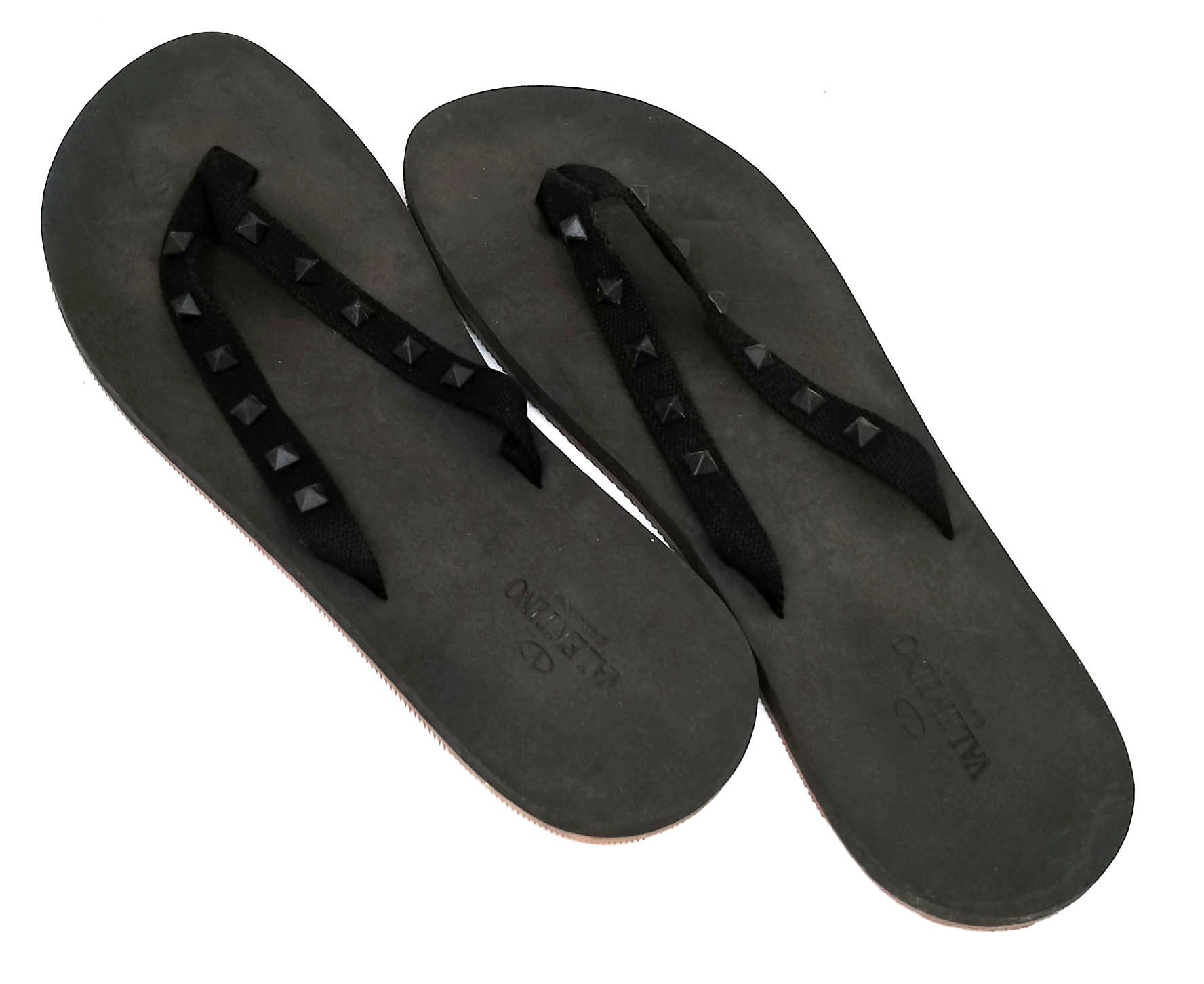 Valentino Valentino Garavani Rockstud Rubber Flip-Flops Black Size US 11 / EU 44 - 4 Thumbnail