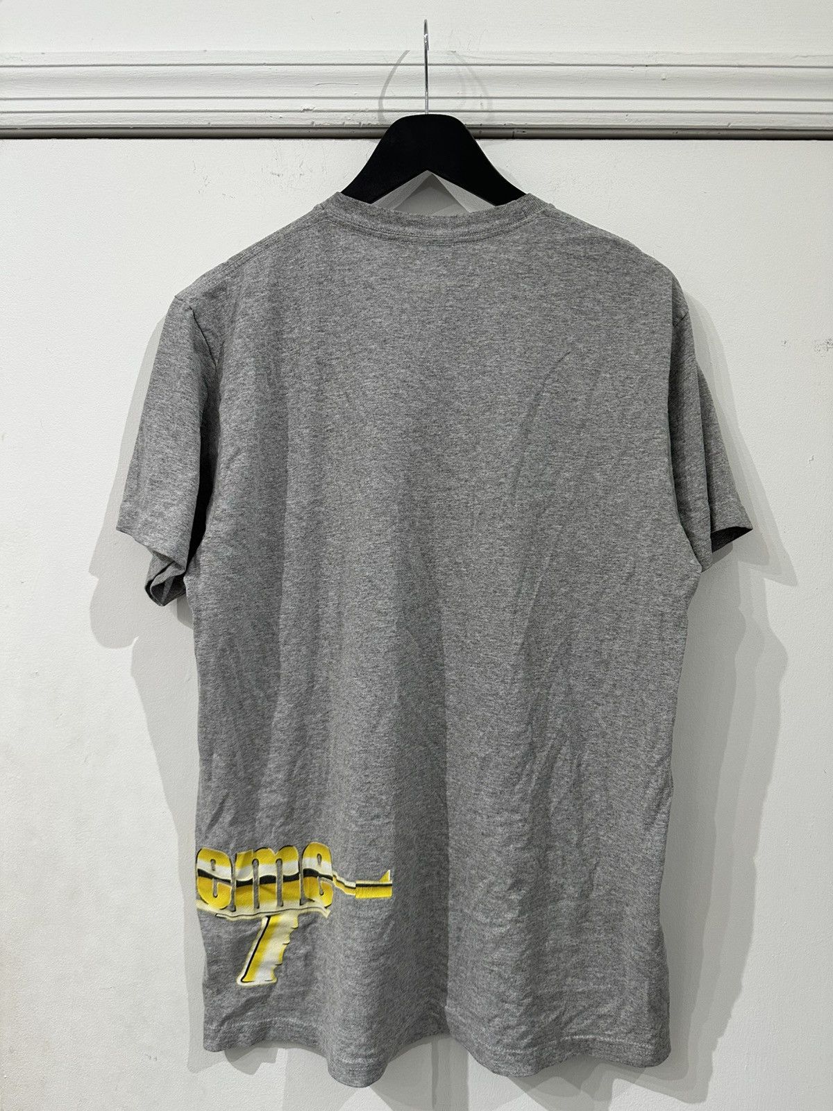 Supreme Supreme Tommy Gun T-Shirt Grey Size L Made In USA Gold Size US L / EU 52-54 / 3 - 4 Thumbnail