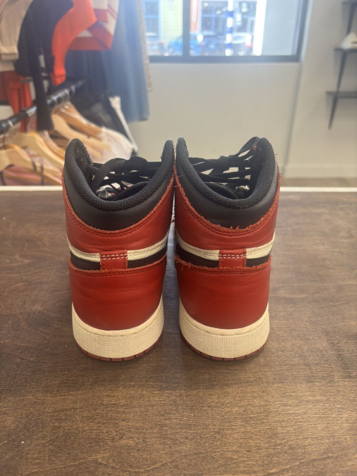 Jordan Brand Air Jordan 1 Retro High OG “Bred Toe” – Size 7 Size US 7 / EU 40 - 3 Thumbnail