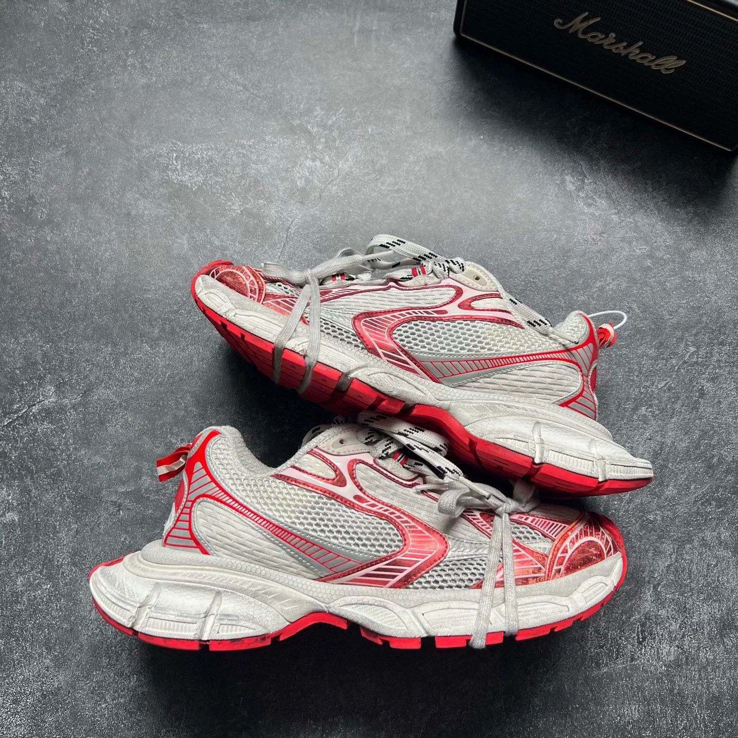 Balenciaga Balenciaga Red Lowtop Sneakers XXXL Men Size US 10 / EU 43 - 1 Thumbnail