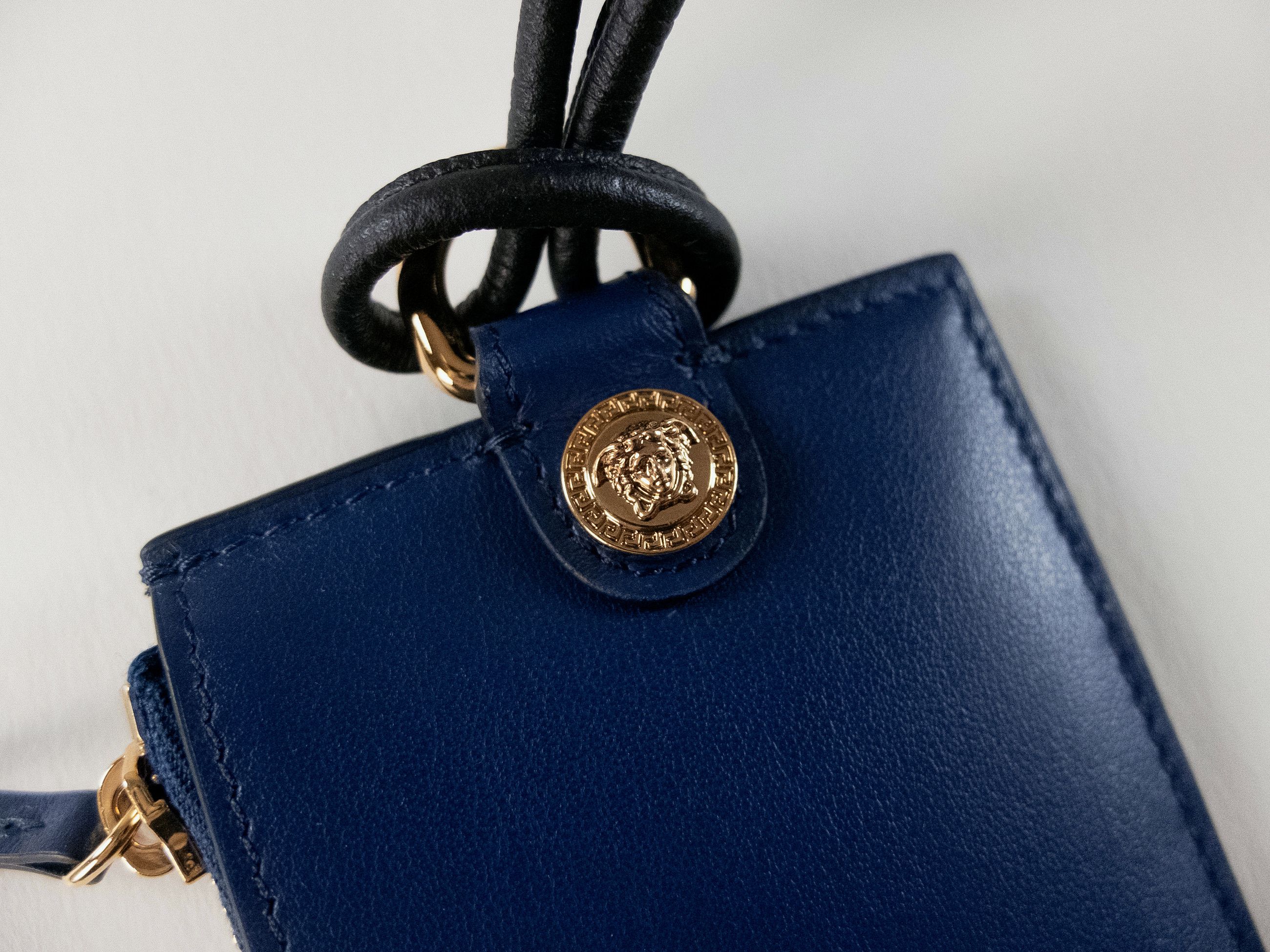 Versace VERSACE Medusa blue leather card holder with neck strap Size ONE SIZE - 5 Thumbnail
