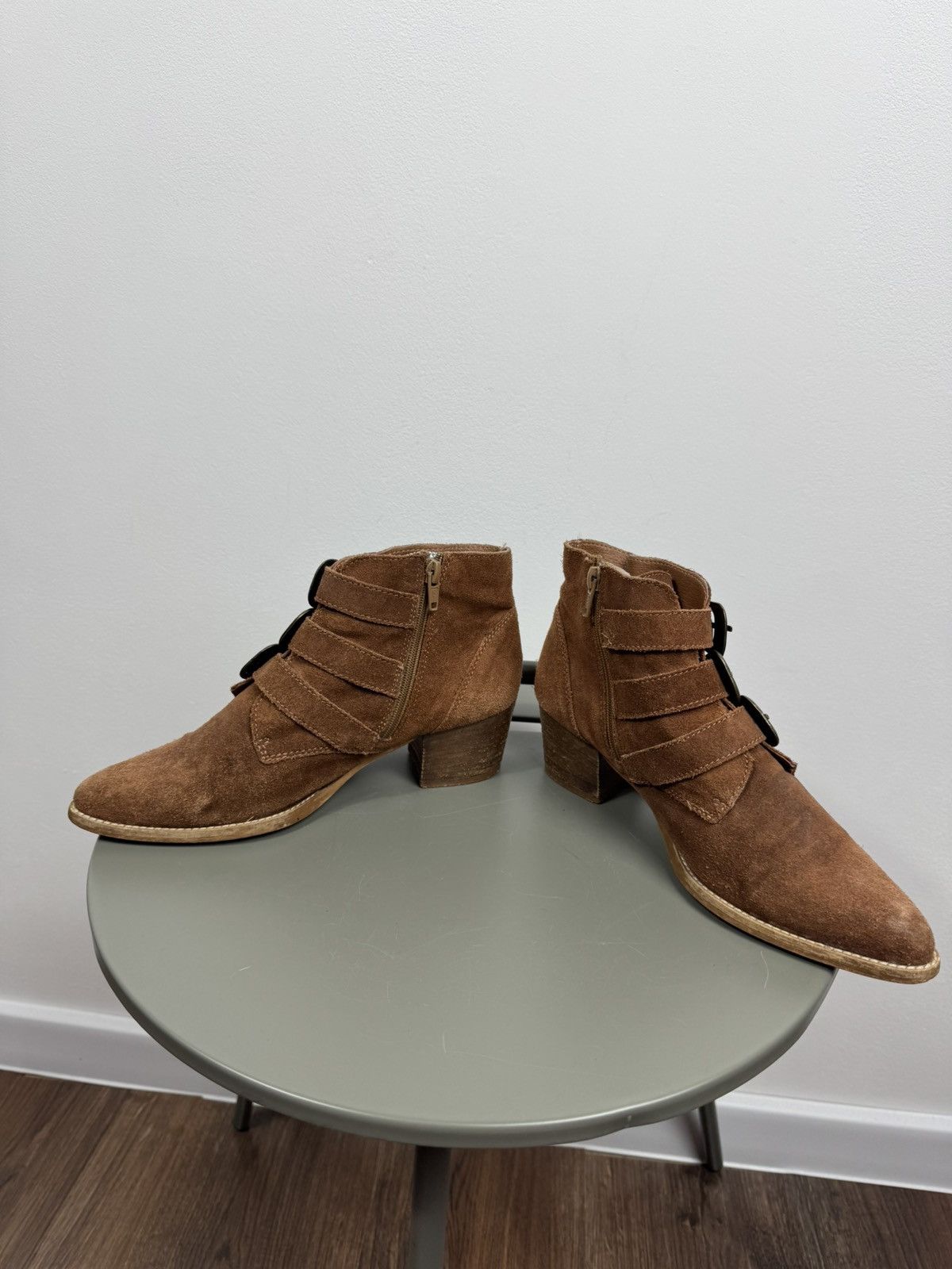Other Vintage Brown Suede Triple Buckle Western Ankle Boots EU 38 Size US 7 / IT 37 - 9 Thumbnail
