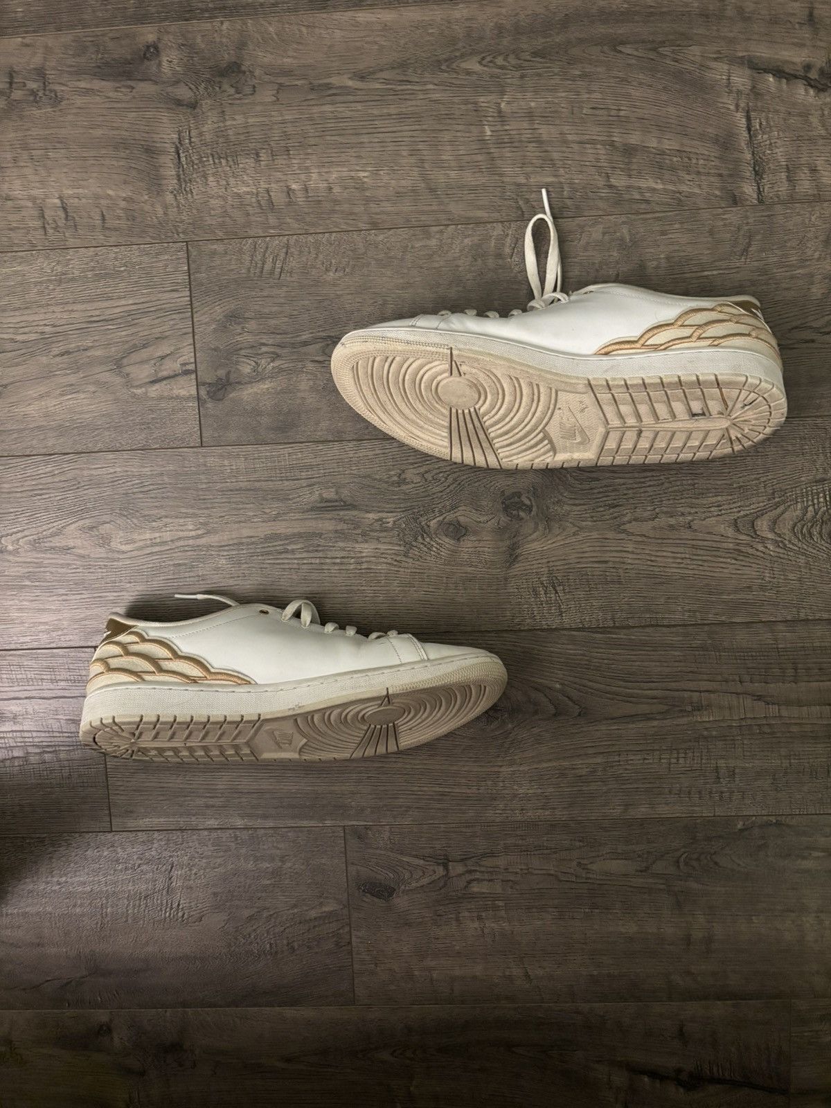 Jordan Brand Air Jordan 1 Centre Court Size US 12 / EU 45 - 2 Thumbnail