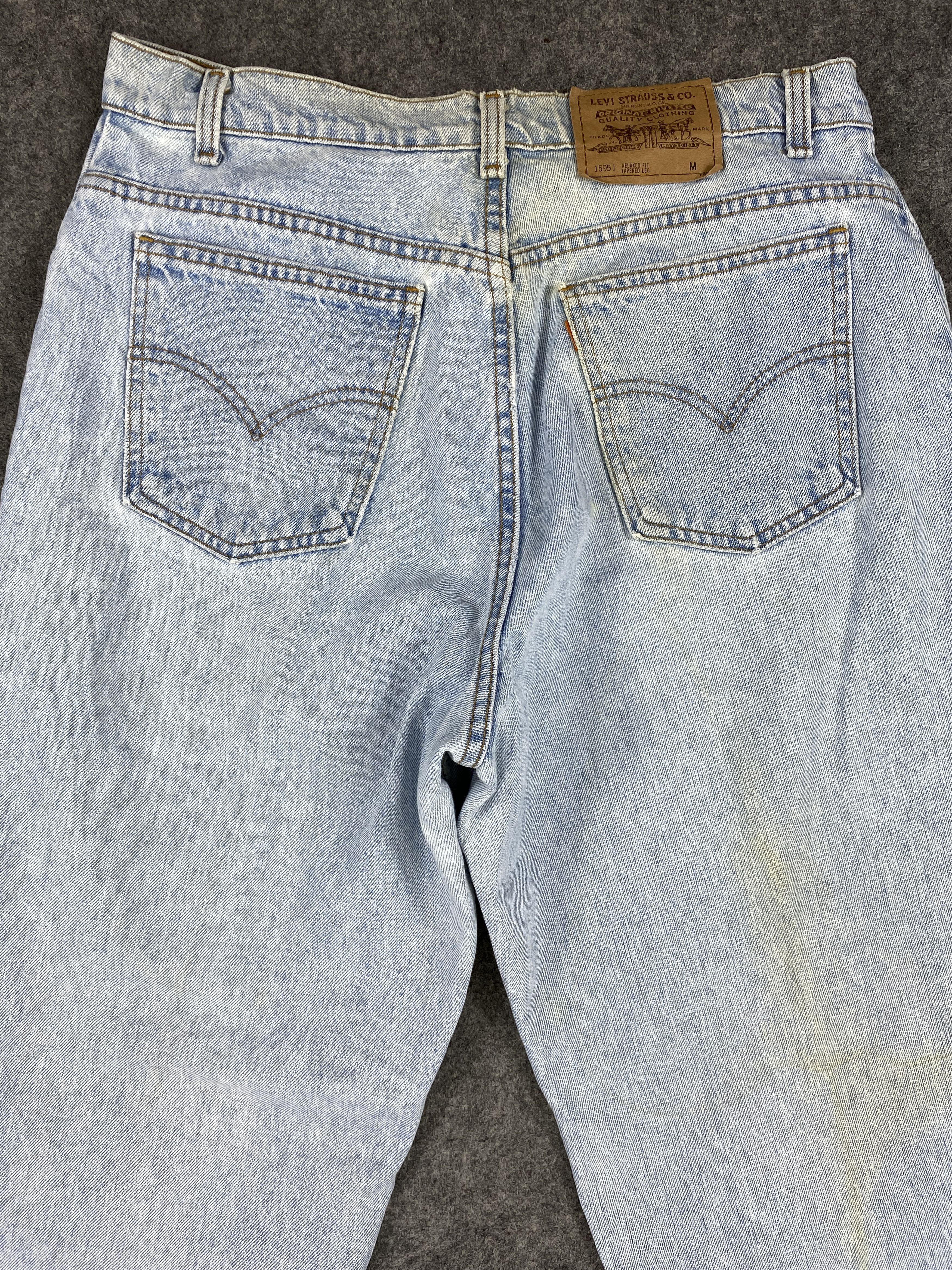 Levi's Light Blue Wash Vintage Levi's 15951 33x31 Denim -SJ042 Size US 33 - 4 Thumbnail