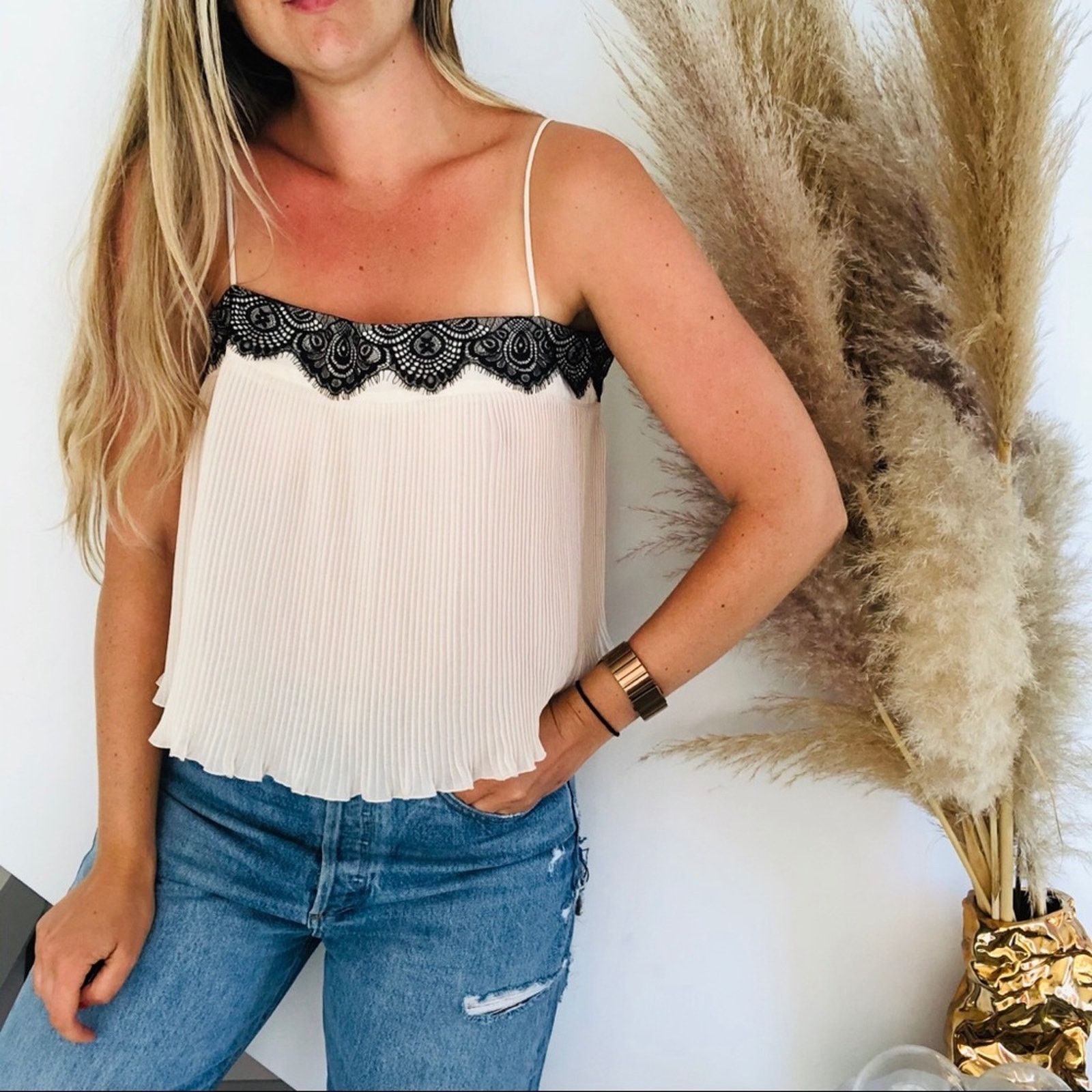 Free People NEW FREE PEOPLE Cream Lace Tank Top Cami Lingerie Blouse Size L / US 10 / IT 46 - 2 Thumbnail