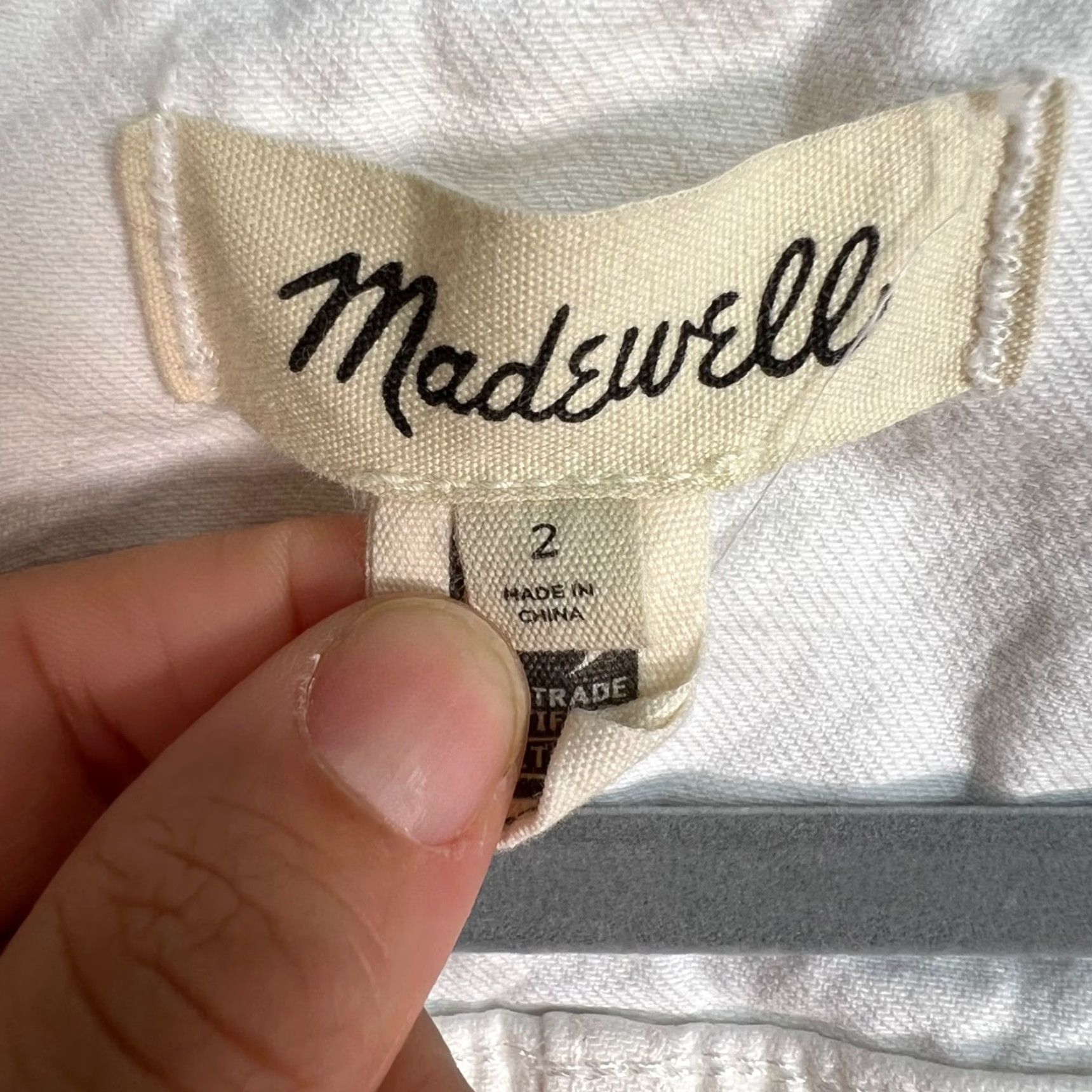 Madewell Madewell Vest Shirt Womens White Cotton Button-Front Vest Top 2 Adult Womens Regular Size White Solid Denim Jacket Style Basic Jacket Vintage No Size XS / US 0-2 / IT 36-38 - 3 Thumbnail