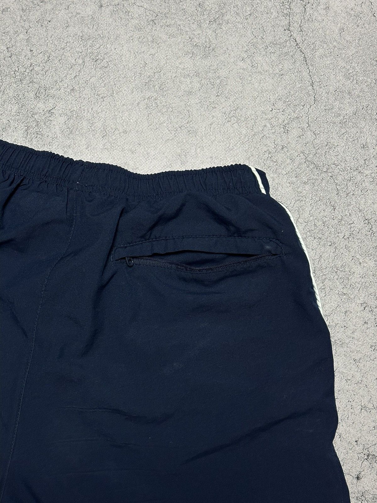Vintage Vintage Nike Nylon Shorts Size M-L Y2K Swoosh Size US 32 / EU 48 - 12 Thumbnail