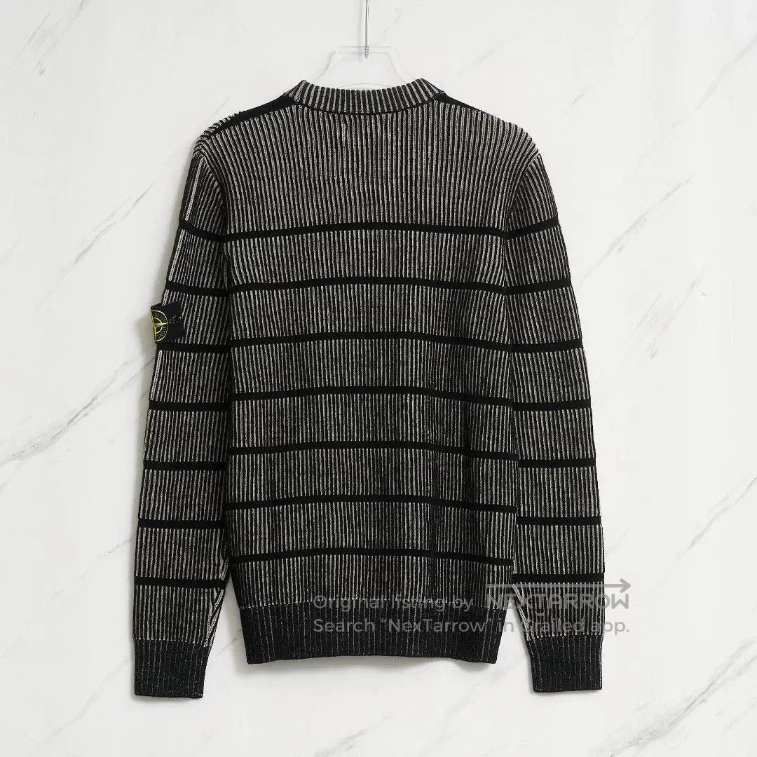 Stone Island Stone Island Men's Logo Stripe Knit. Size US M / EU 48-50 / 2 - 4 Thumbnail