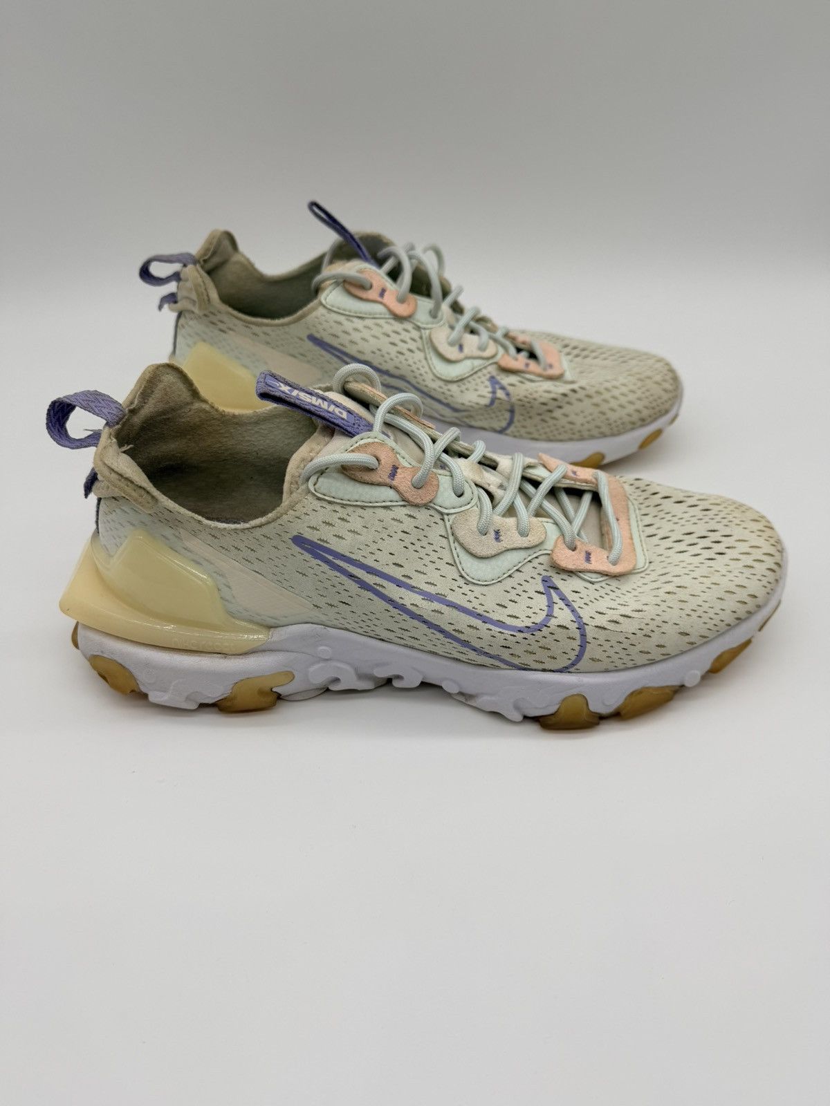 Nike Nike React Vision Barely Green Purple Pulse US 11 Pre Loved Size US 11 / IT 41 - 1 Thumbnail
