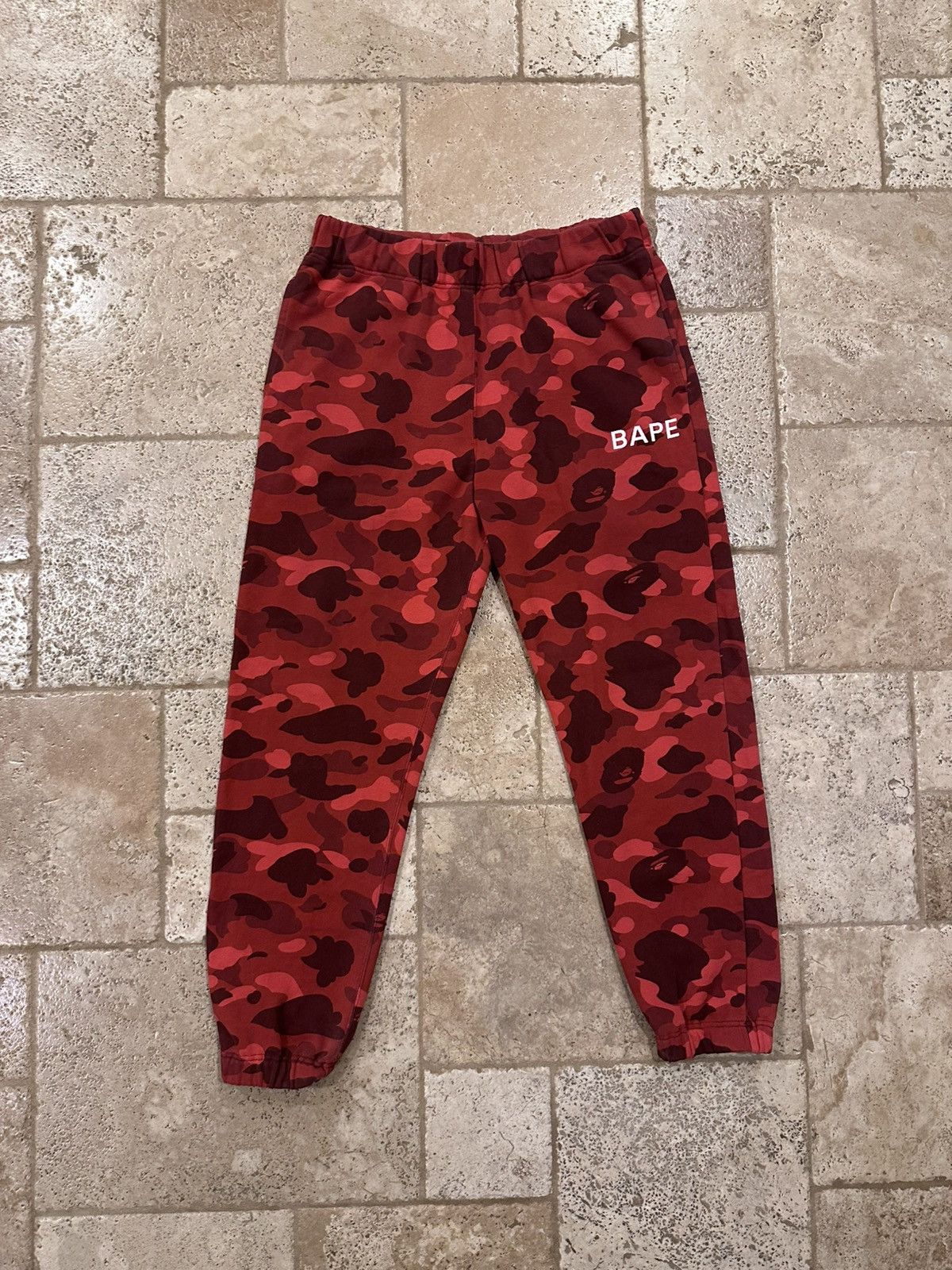 Bape A Bathing Ape Bape Red Camo Logo Sweatpants Joggers Size US 34 / EU 50 - 1 Thumbnail