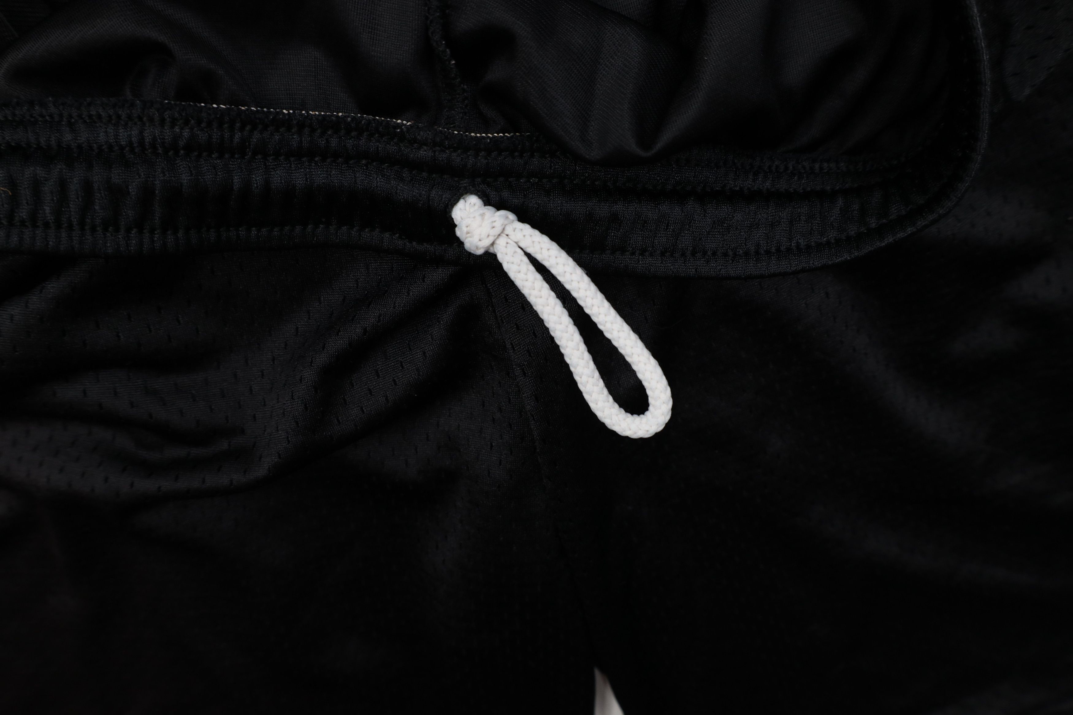 Nike Vintage Y2K Nike Mini Swoosh Above Knee Shorts Black Mesh Size US 36 / EU 52 - 6 Thumbnail
