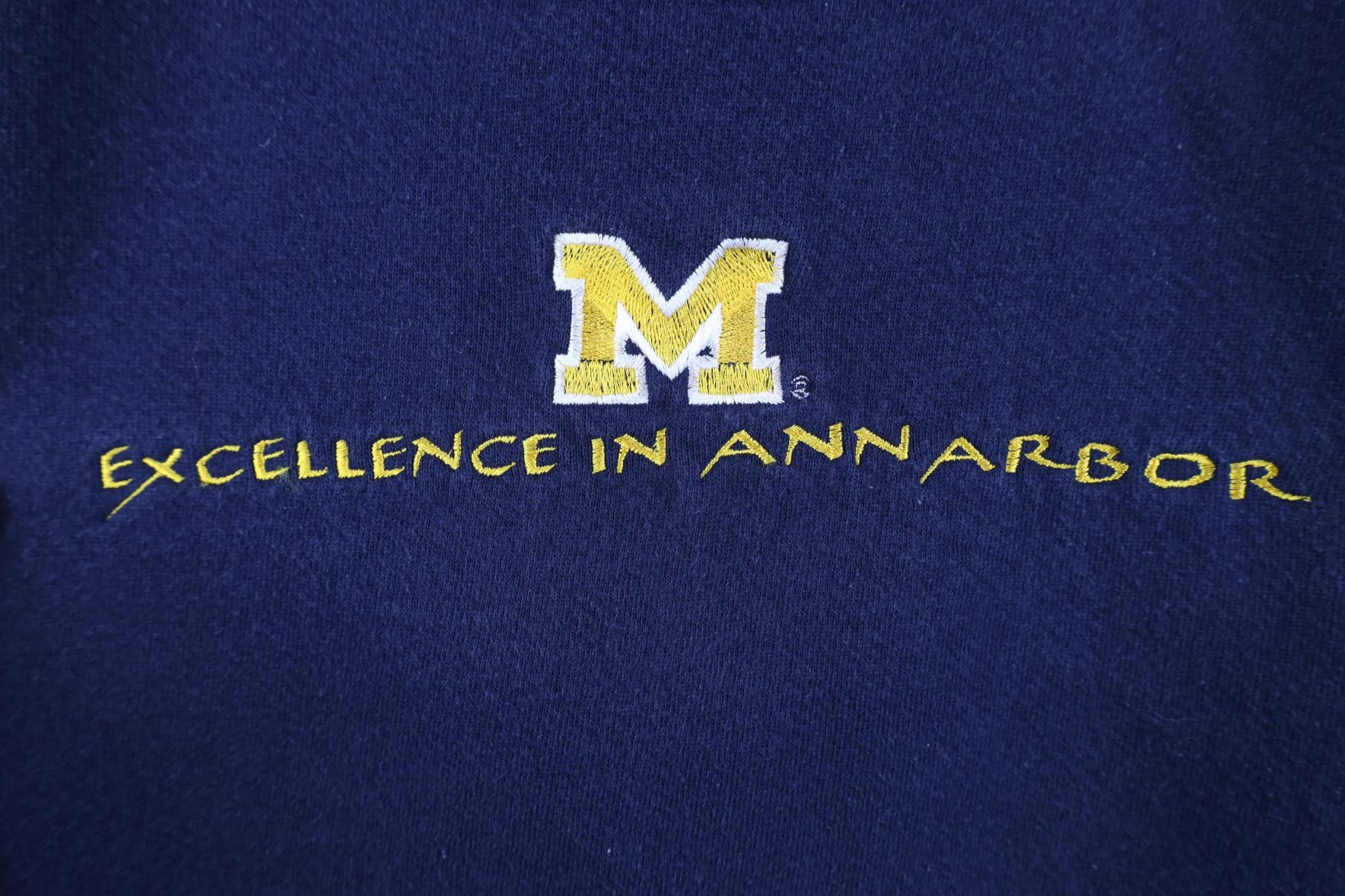 Vintage Vintage 90s Excellence In University of Michigan Sweatshirt Size M / US 6-8 / IT 42-44 - 4 Thumbnail
